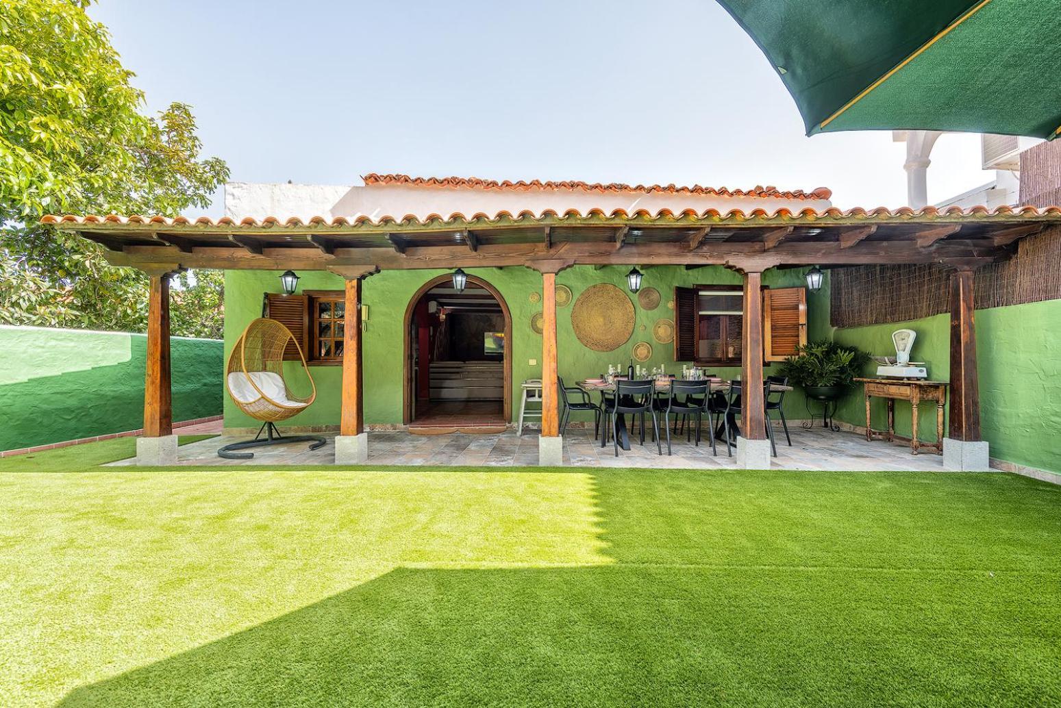 Con Piscina Privada
