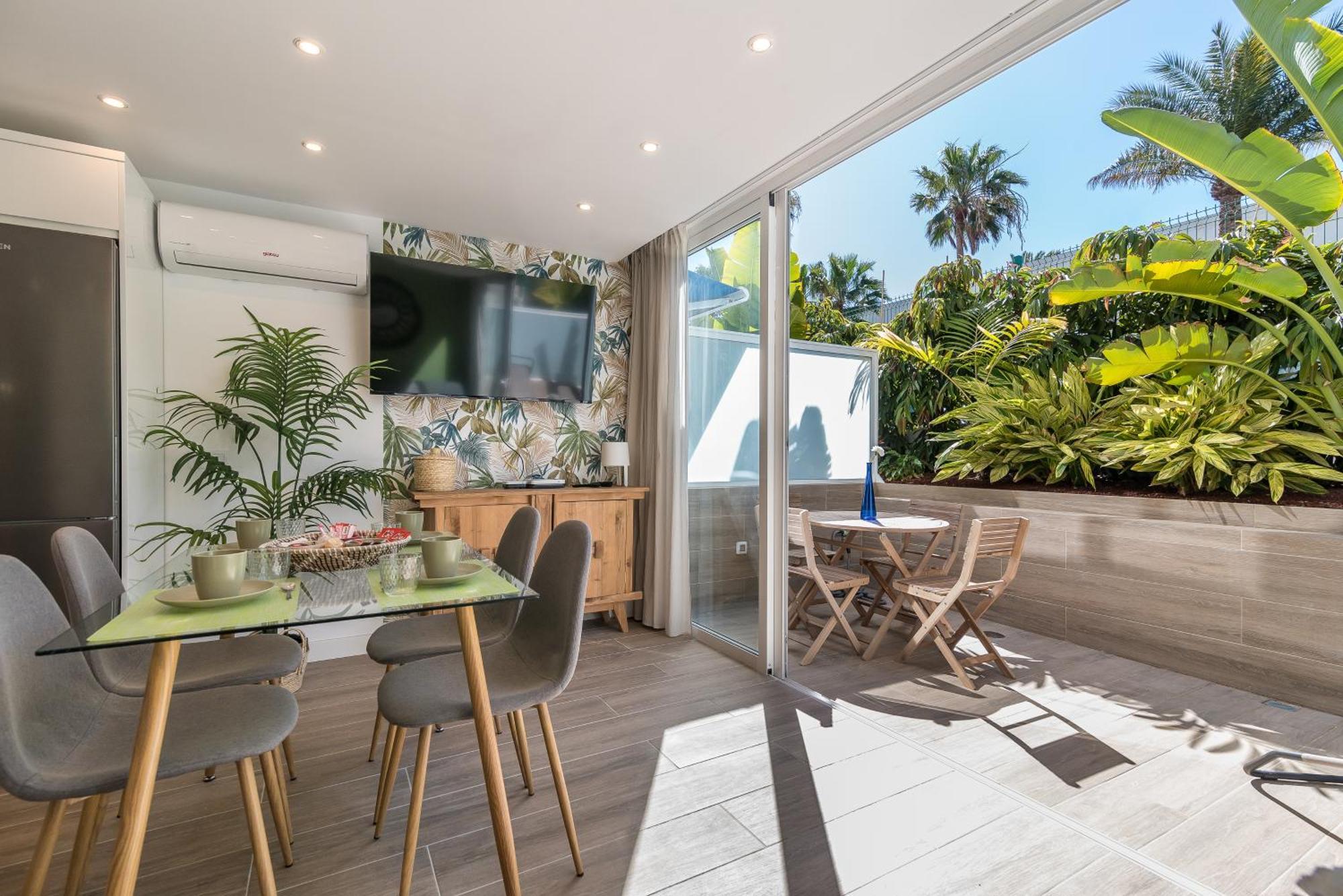 Home2book Stylish Tropical Terrace & Pool Apartamento *