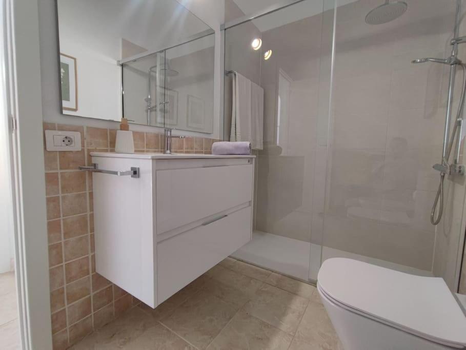 Con Jardin Privado Junto Al Yumbo Apartamento