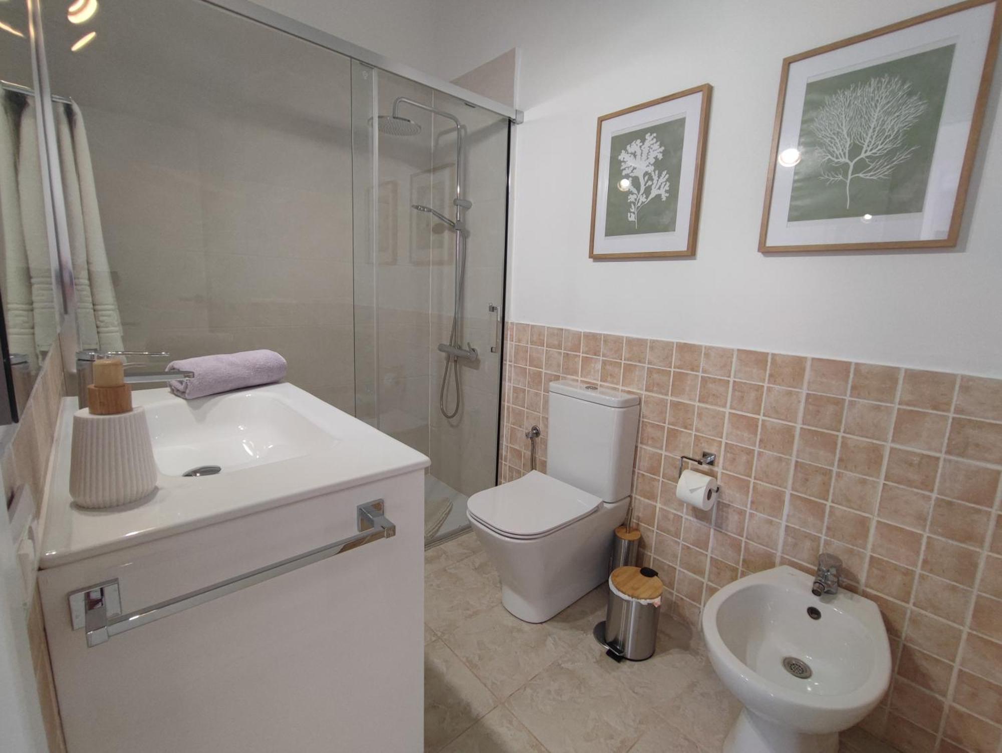 Con Jardin Privado Junto Al Yumbo Apartamento *