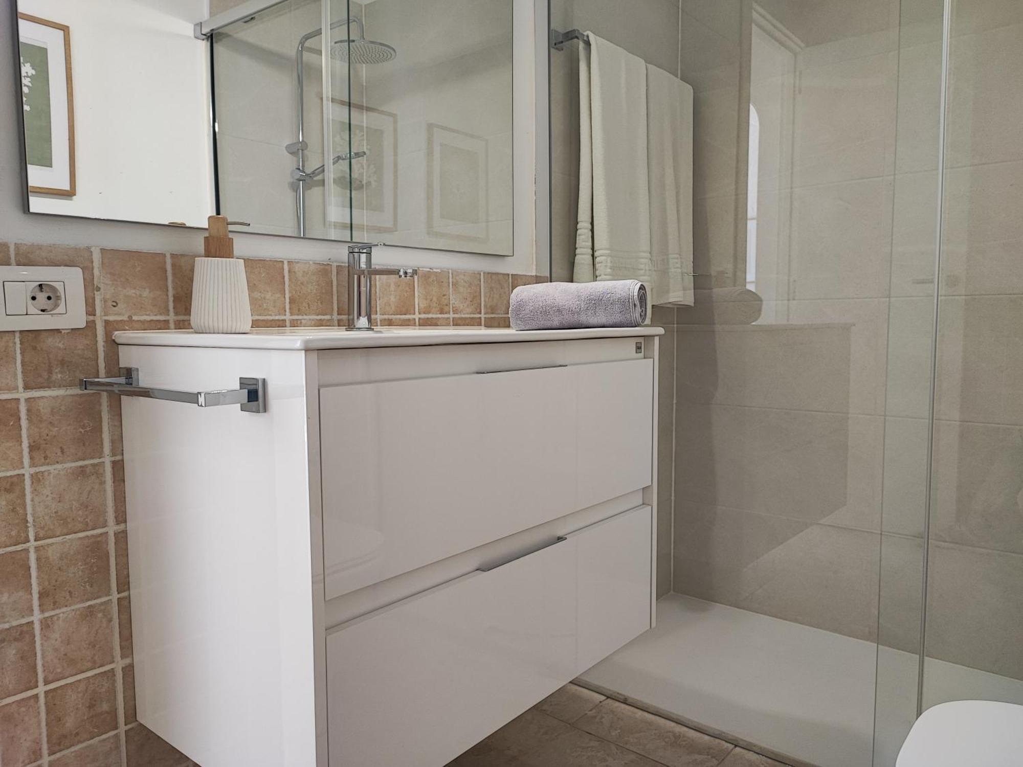 Apartamento Con Jardin Privado Junto Al Yumbo