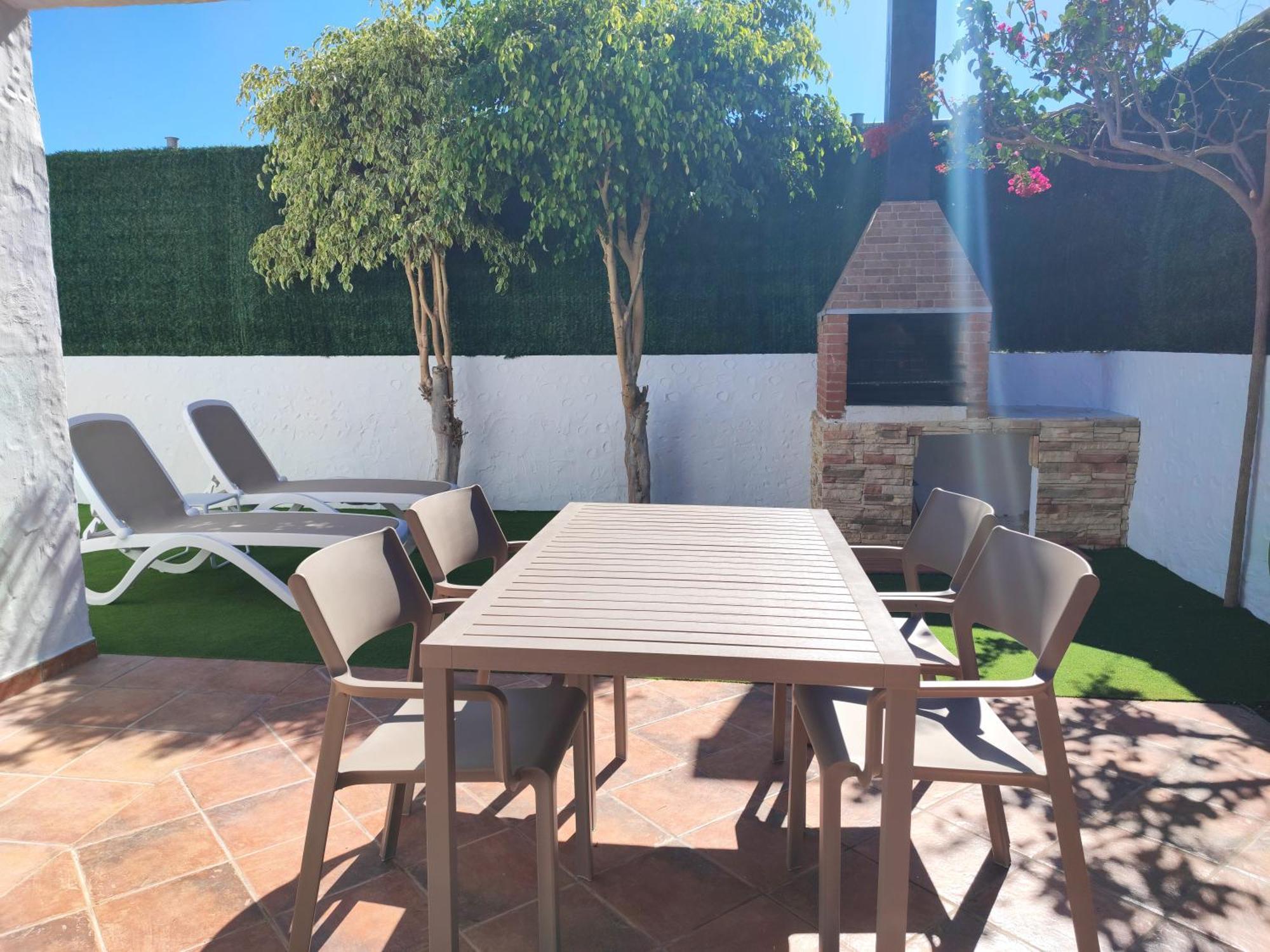 Con Jardin Privado Junto Al Yumbo