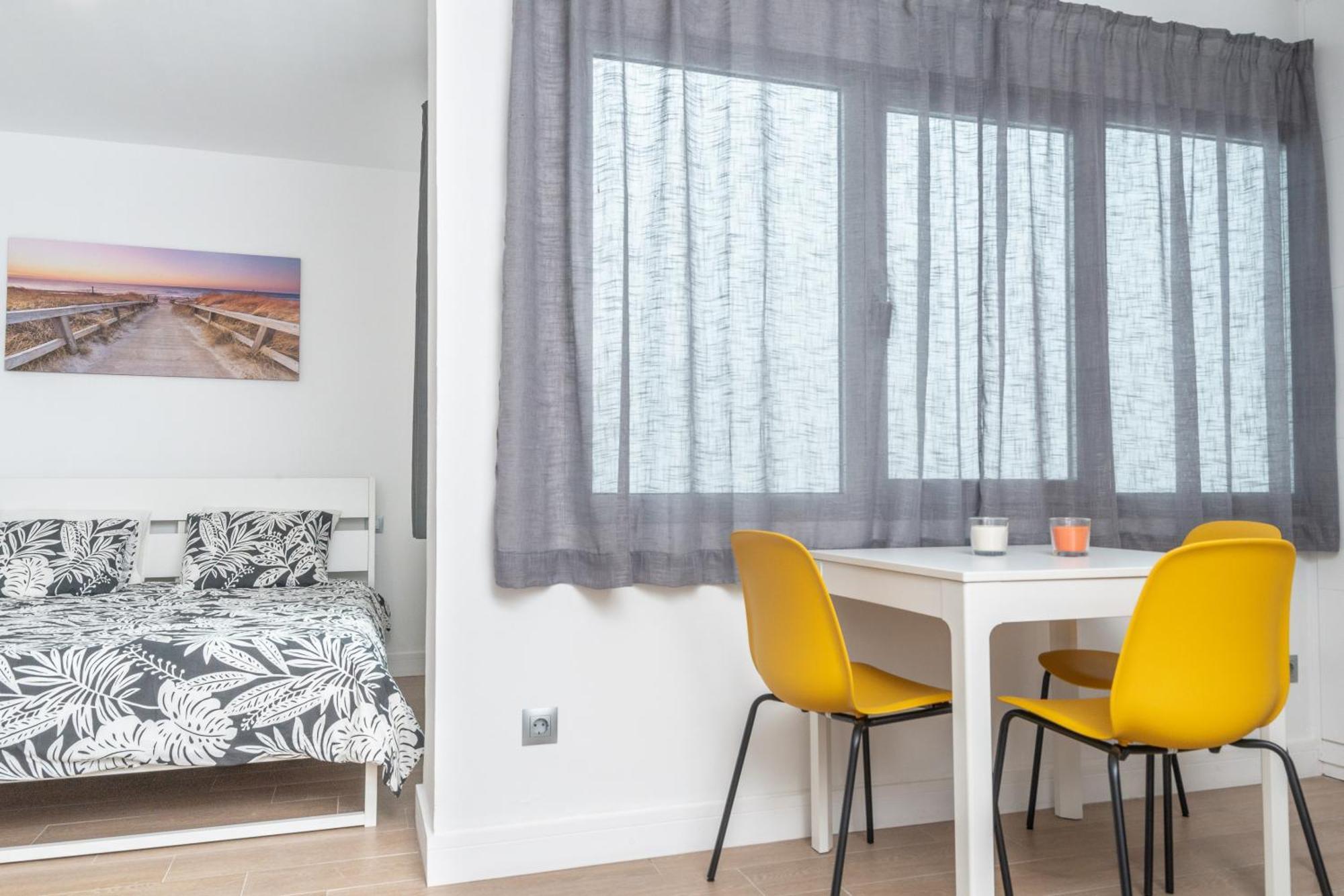Estudio 21 Con Balcon Playa Canteras Apartment *