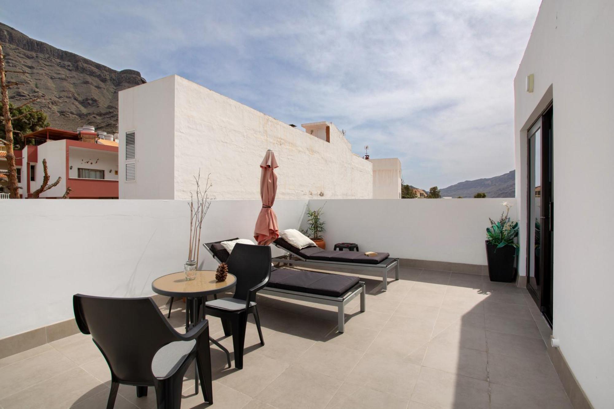 Dreaming Penthouse Mogan