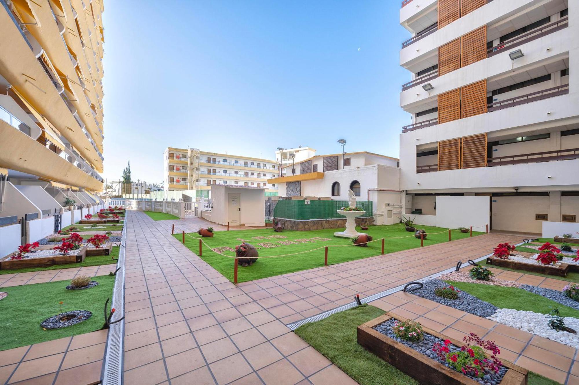 Sun4two Gran Canaria Fkk Close Yumbo Playa del Ingles (Gran Canaria)