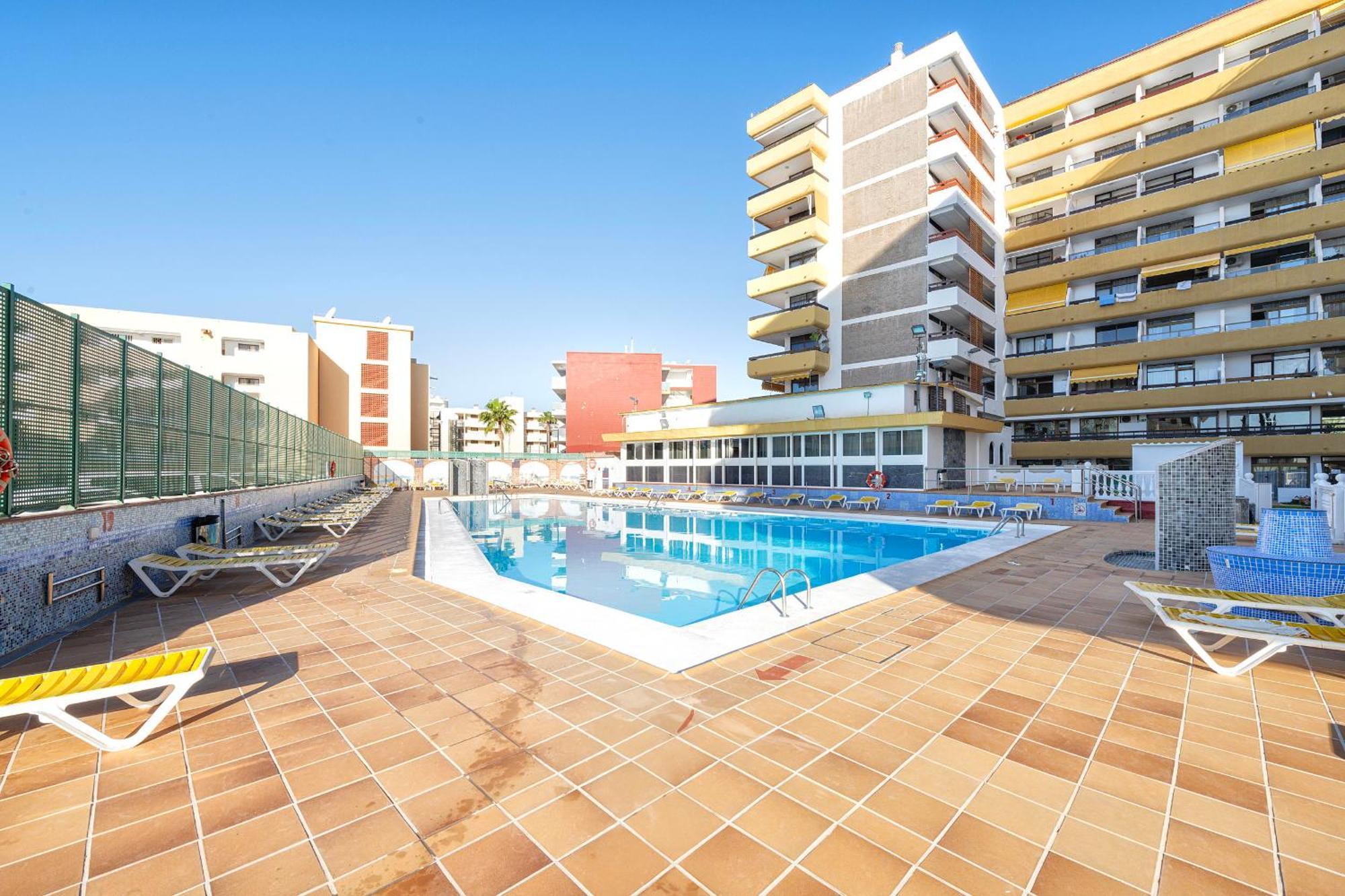 Sun4two Gran Canaria Fkk Close Yumbo Playa del Ingles (Gran Canaria)