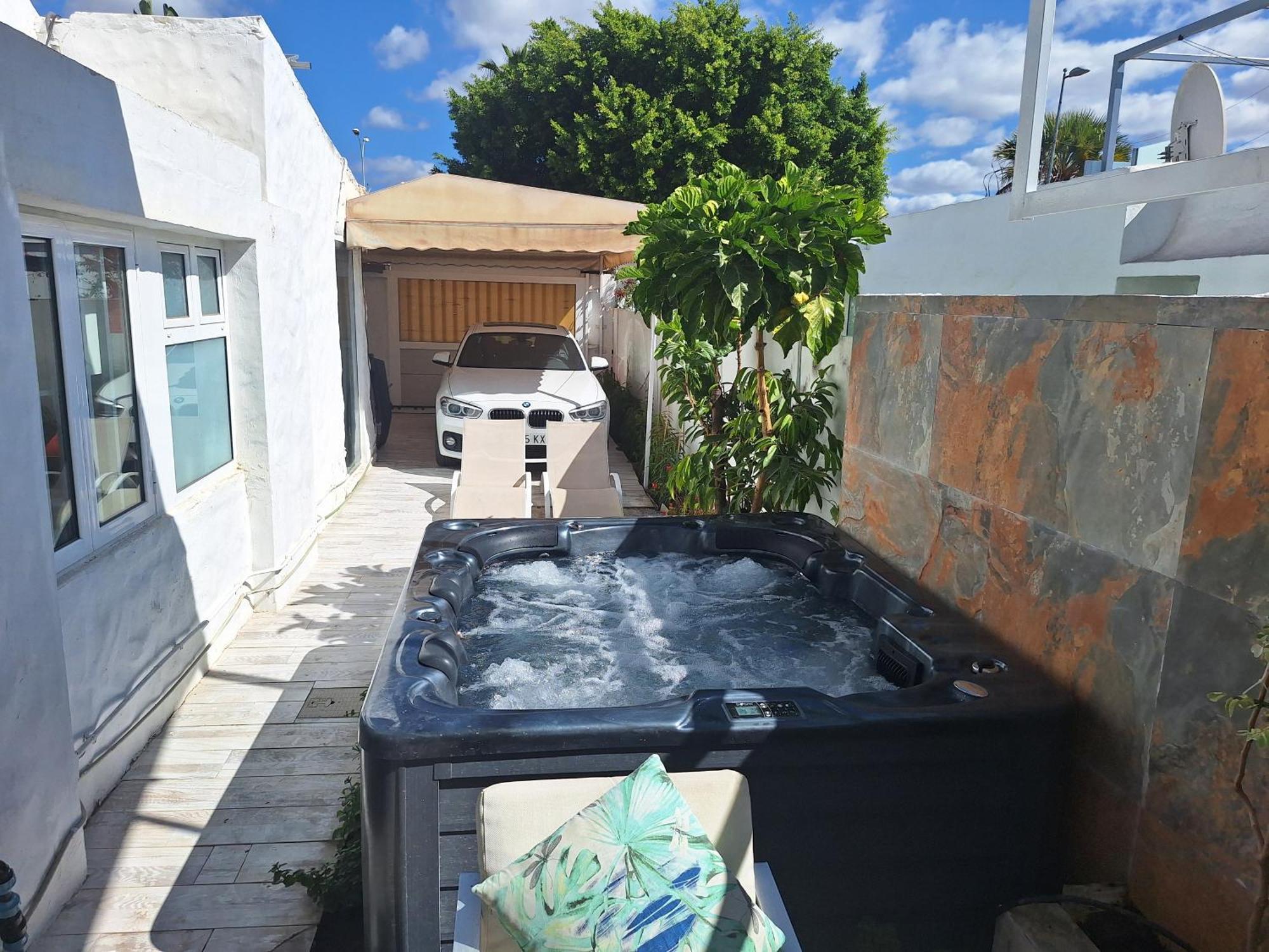 Apartment Bungalow 2-4 With Jacuzzi
