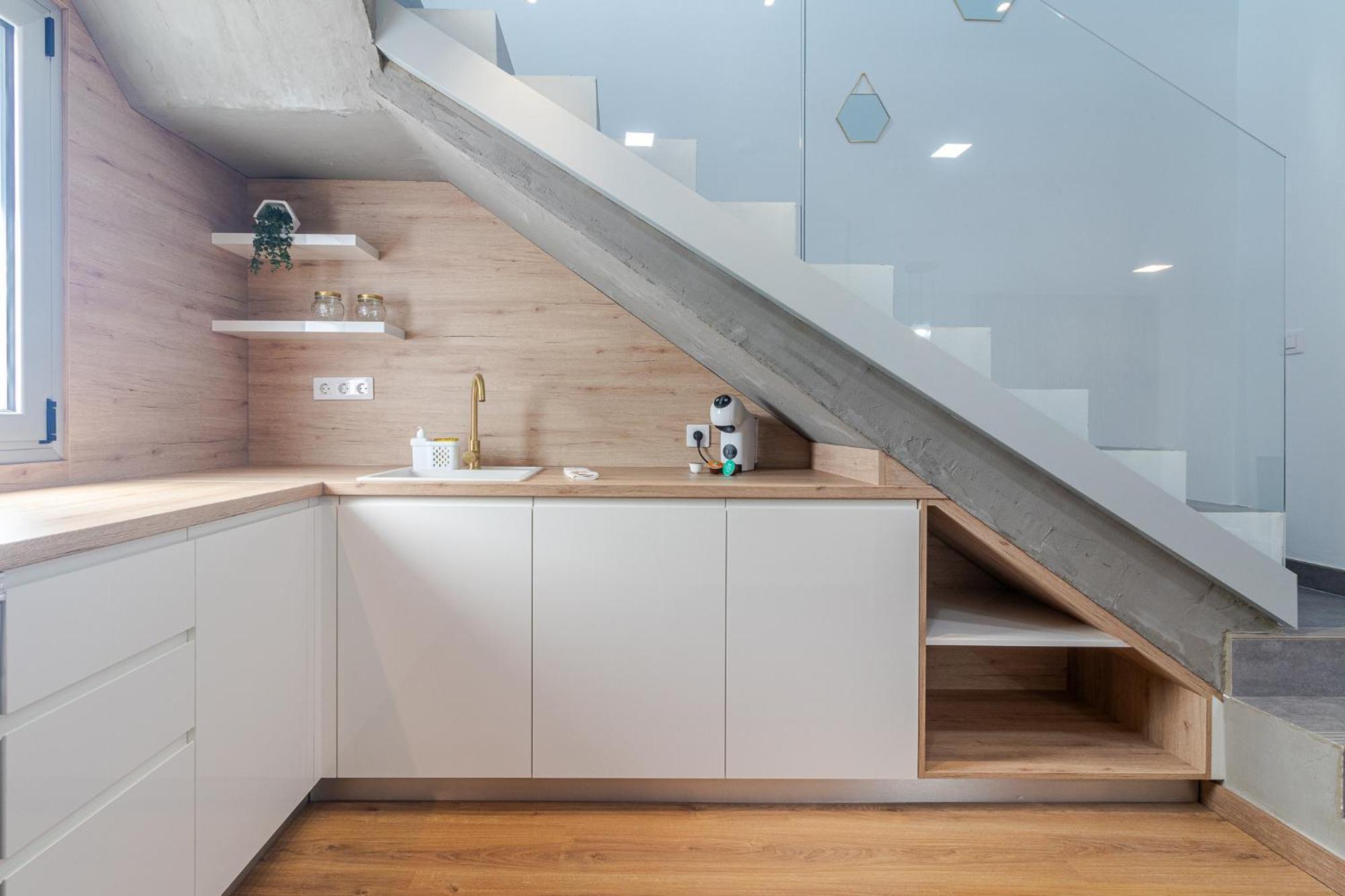 Flatguest Luxury Terrace Loft - Wifi