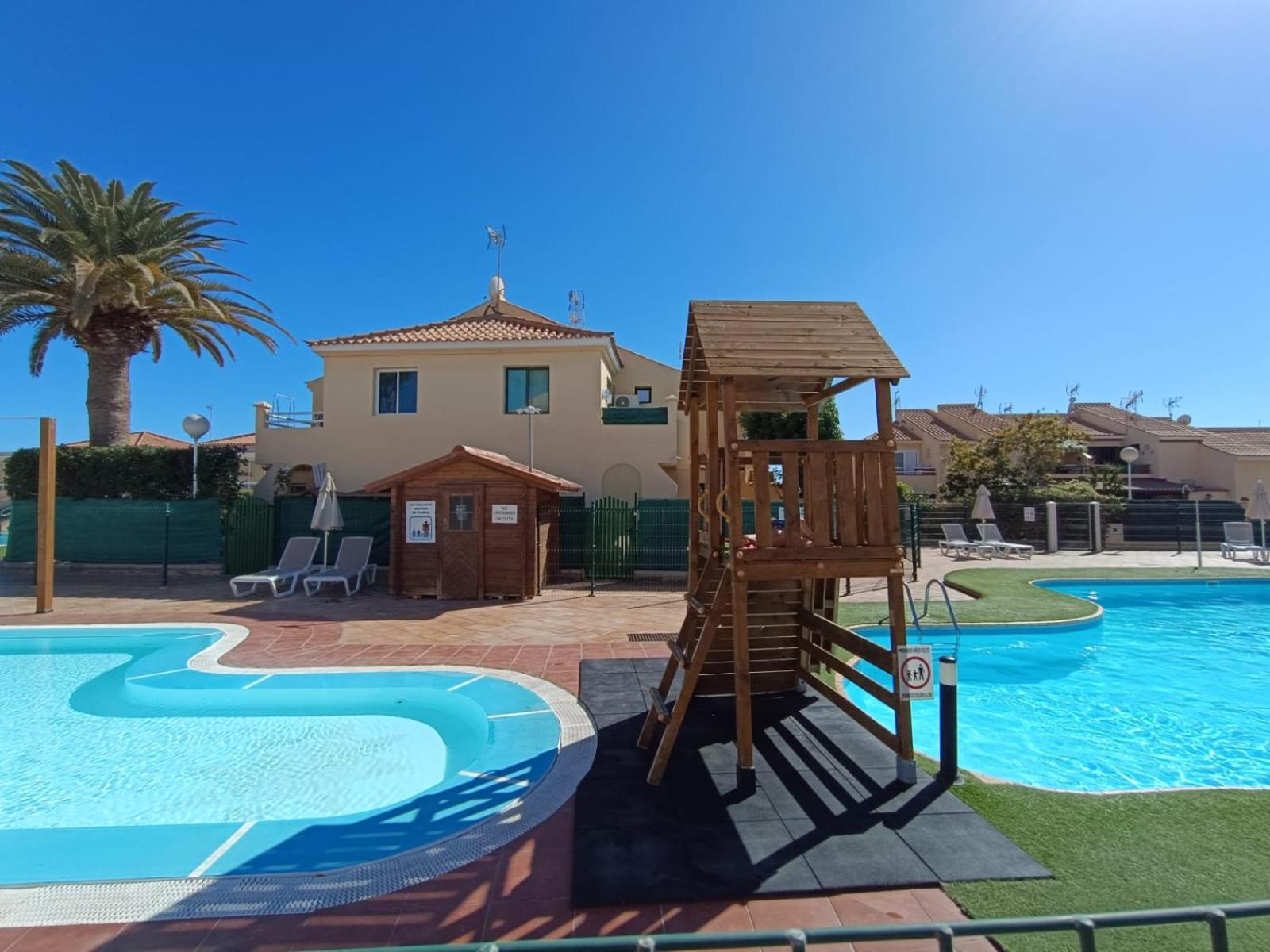 Cozy Sonemar By Pride Сasa de vacaciones *
