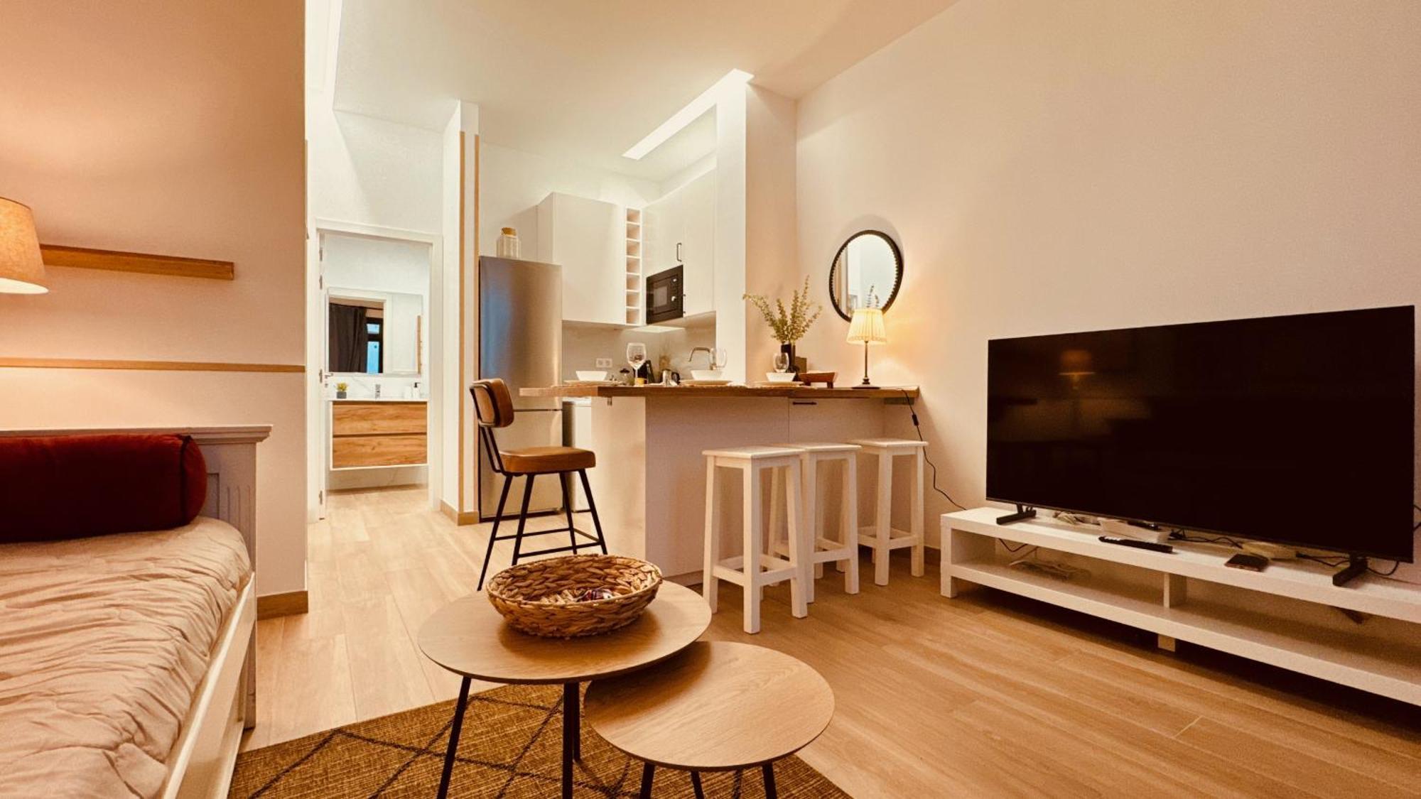 Click&guest - Modern And Luxury Flat B In Apartamento