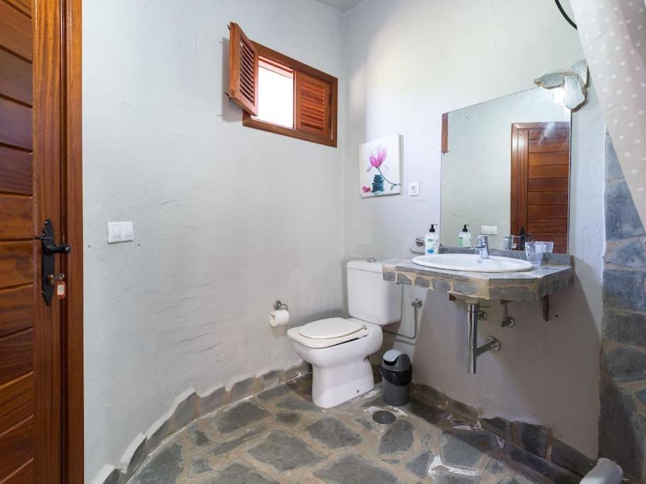 With Pool And Sea Views In Banana Plantation