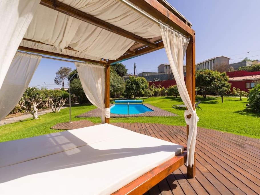 With Pool And Sea Views In Banana Plantation Arucas