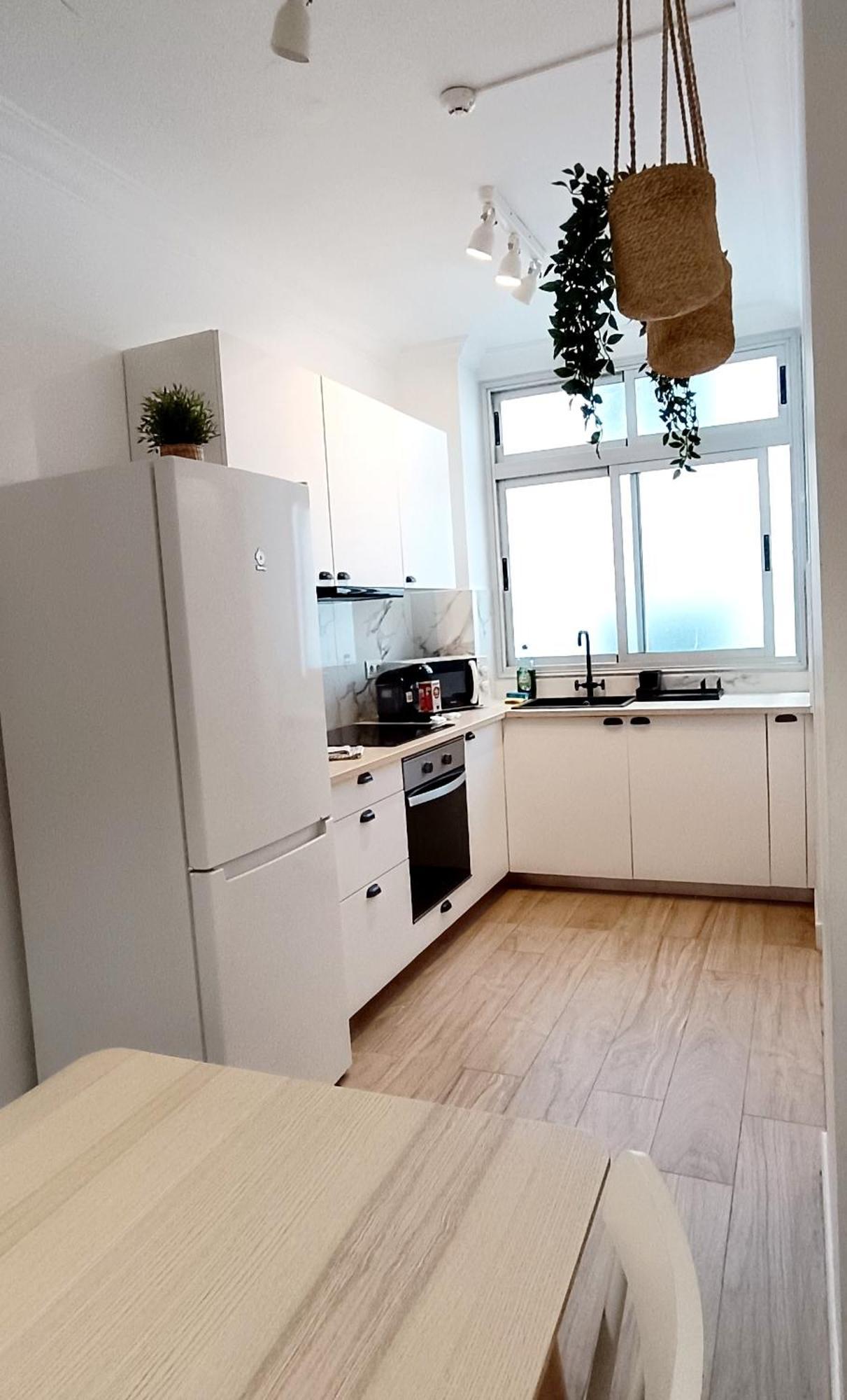 +3bed +2bath +wifi *