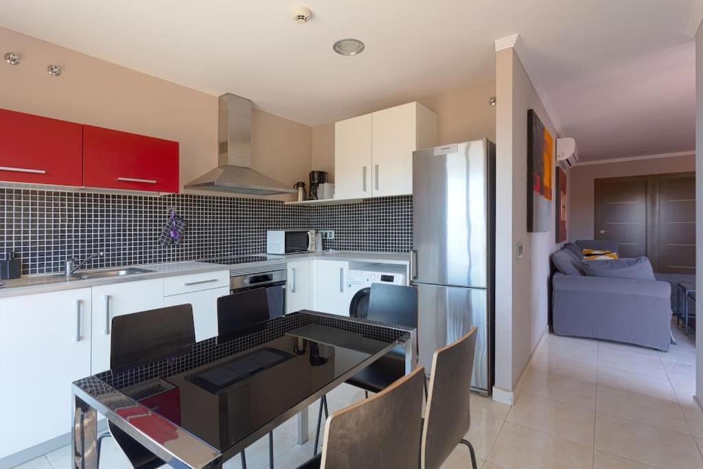 Deluxe De Amadores * Puerto Rico (Gran Canaria)
