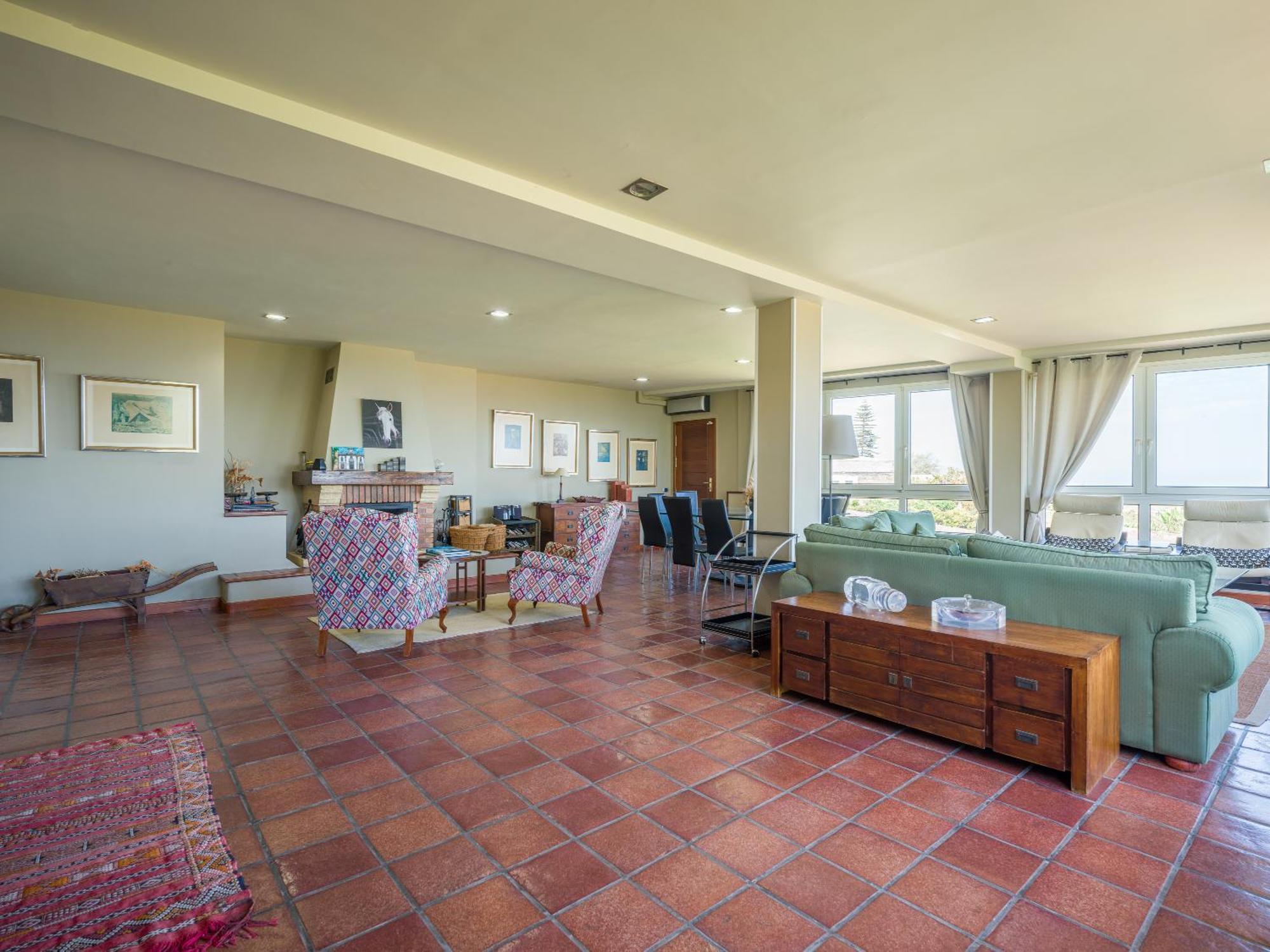 Villa With Pool And Sea Views In Banana Plantation *