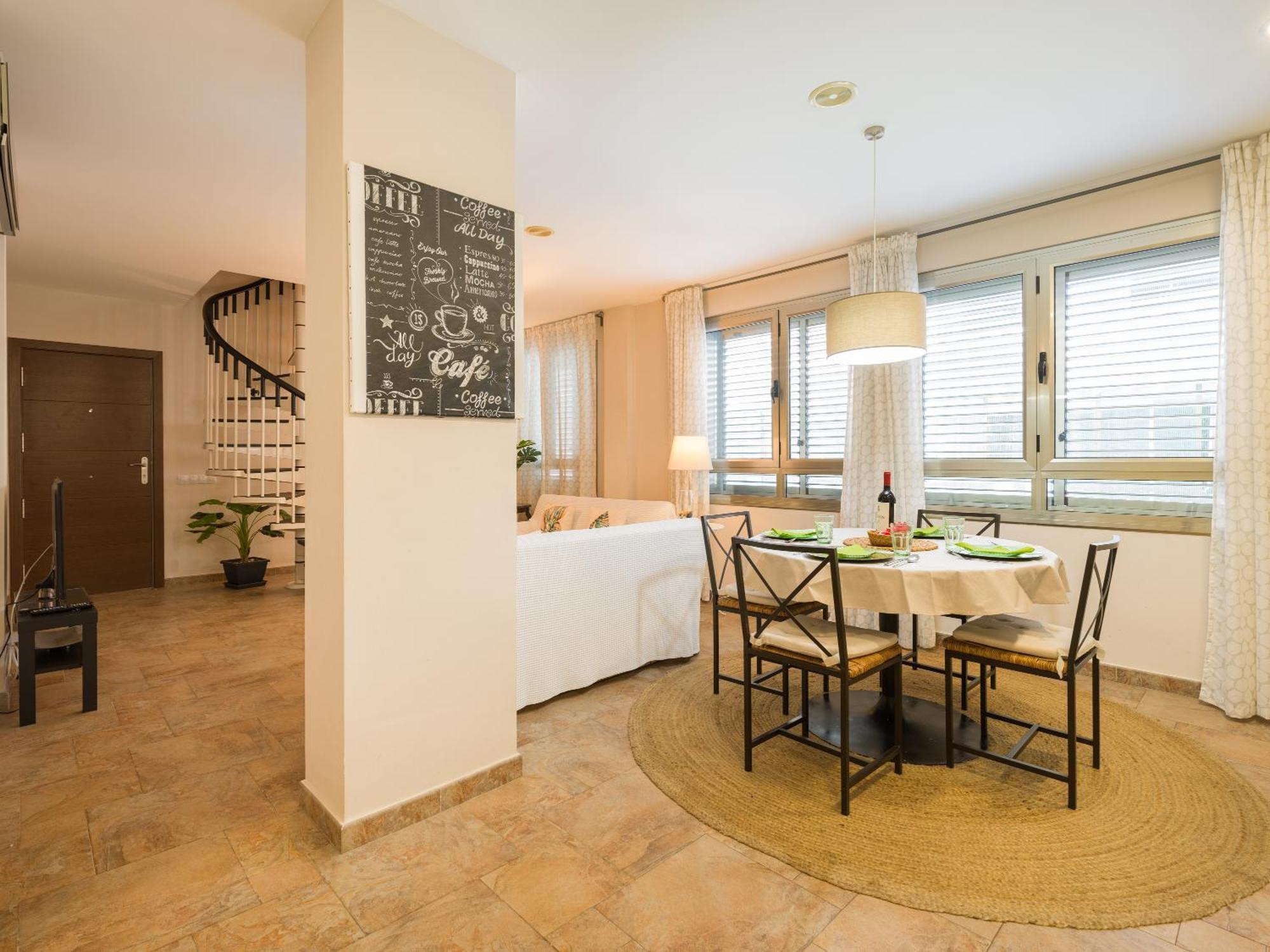 Apartment Family Avatar Duplex Near The