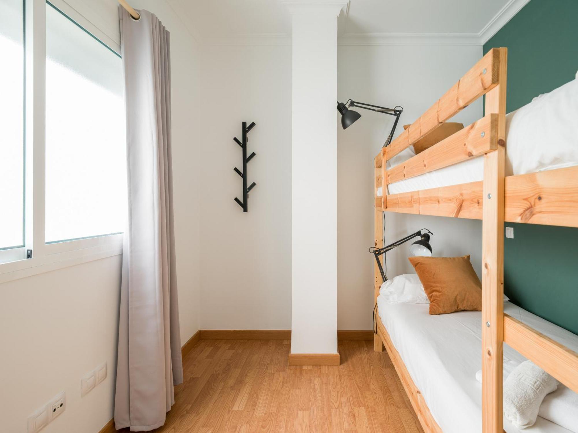 Moderno Piso De 3 Cerca De Triana