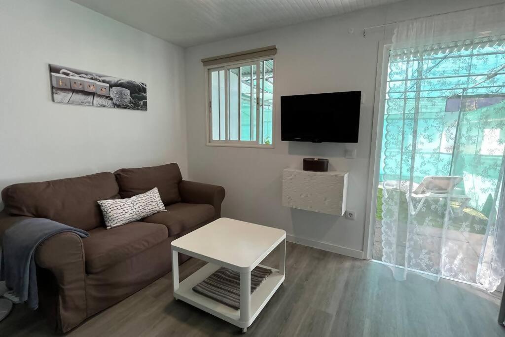 Renovated Tiny House San Bartolomé