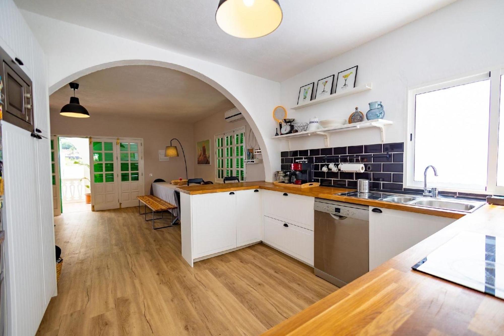 Сasa de vacaciones Grosses Haus Mit Eigenem Pool *
