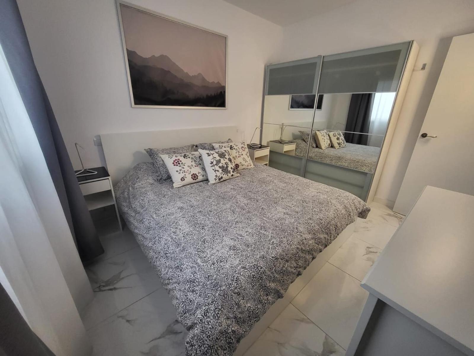 Apartamento New 2 Bedrooms Gold Flat At Canteras With Balcony And Free Parking