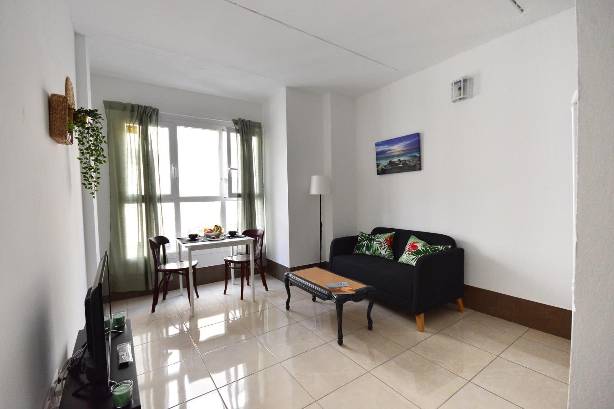 A 10 Minutos Del Aeropuerto Apartamento
