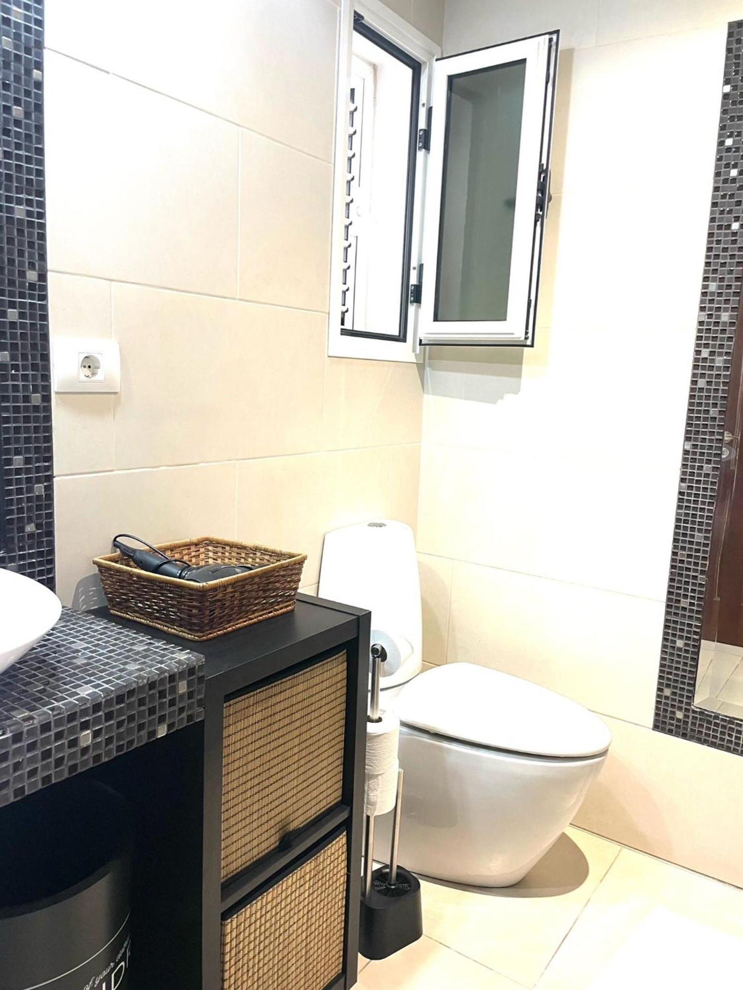Piso Familiar Centrico Campillo Holiday home *