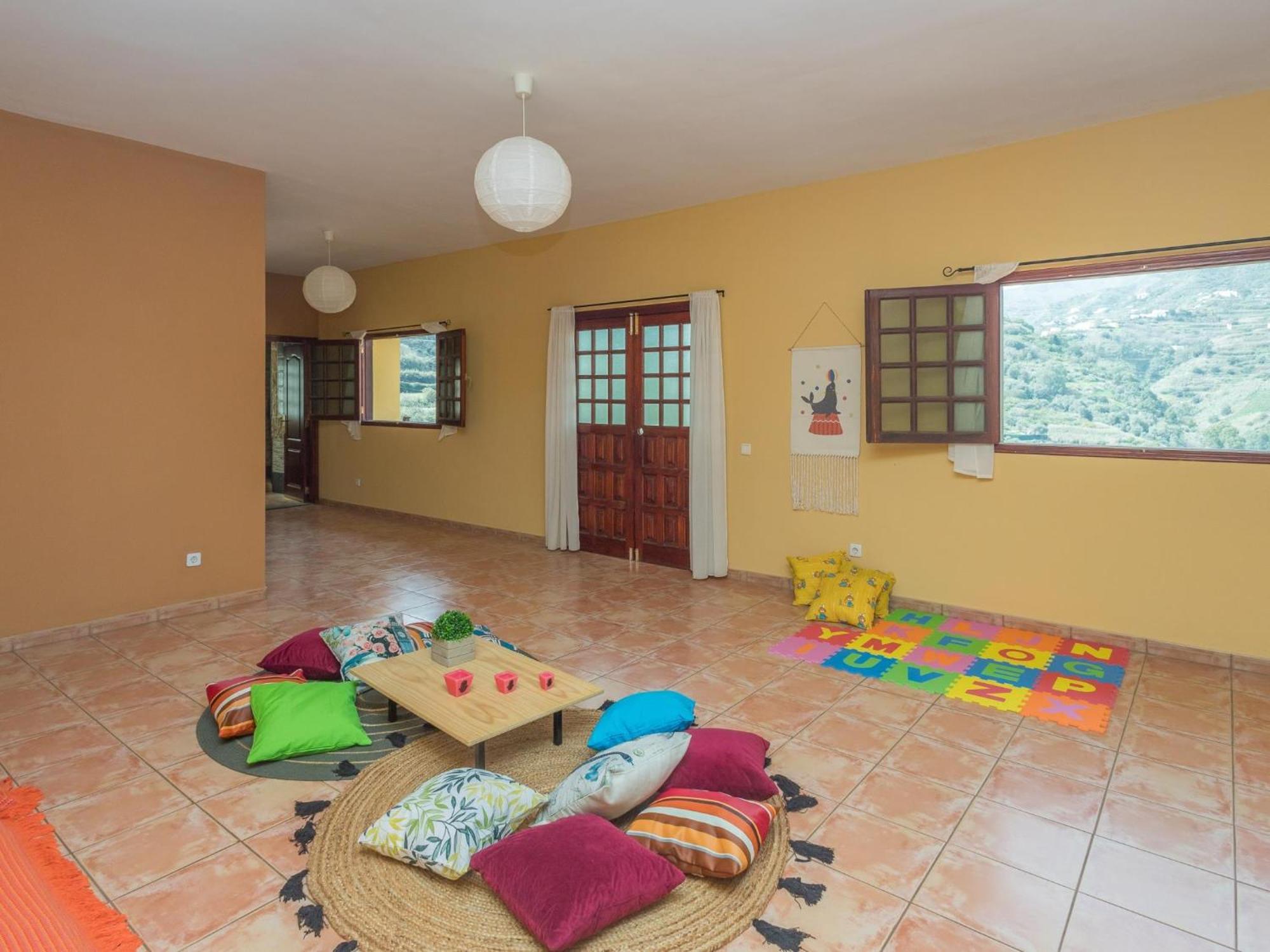 Сasa de vacaciones Vivelorural Casa Besan Grupos Con Piscina