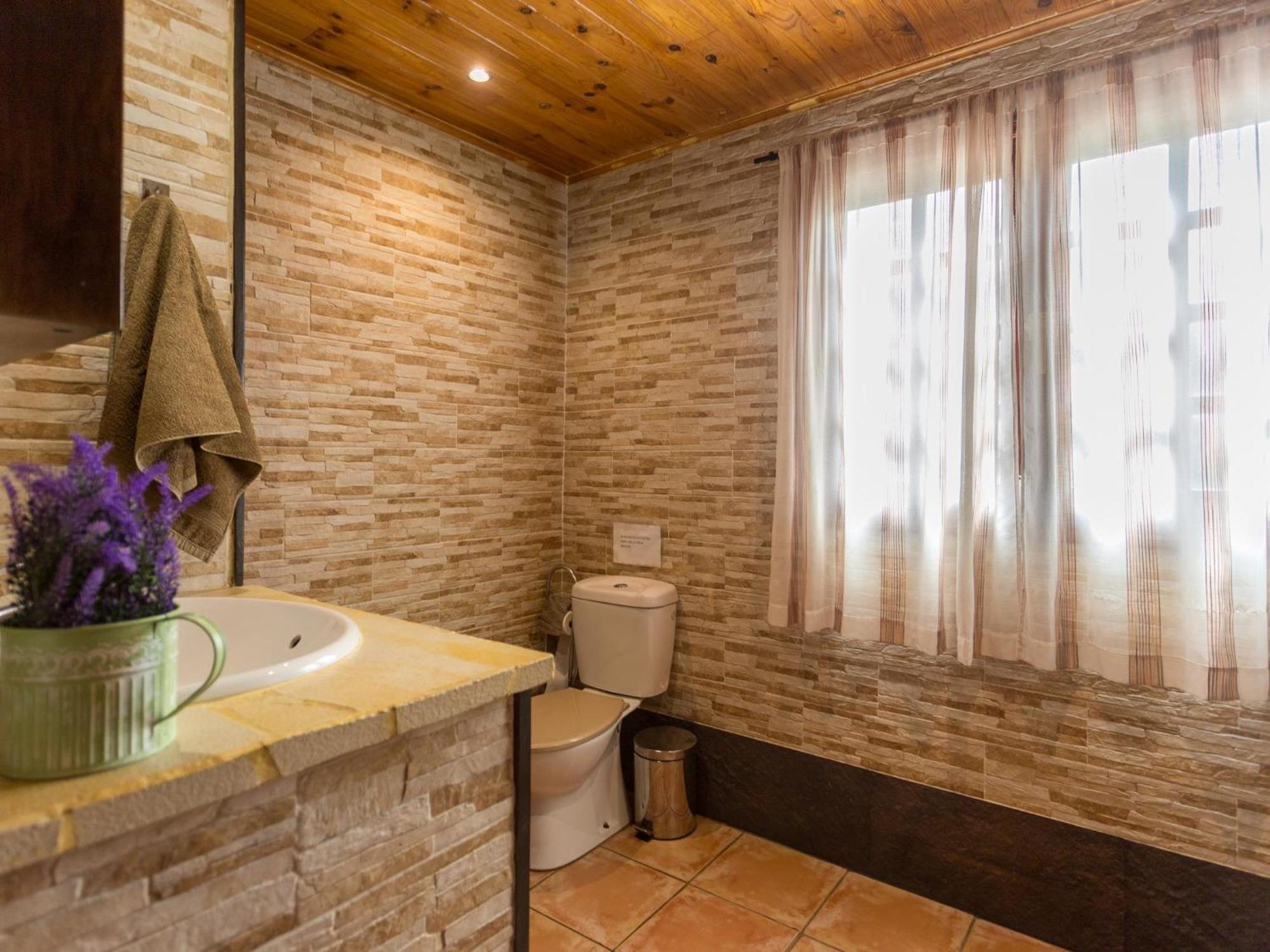 Vivelorural Casa Besan Grupos Con Piscina *