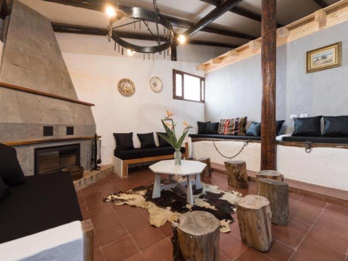 Сasa de vacaciones Vivelorural Casa En Grupos Con Piscina
