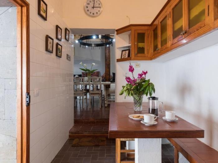 Сasa de vacaciones Vivelorural Casa En Grupos Con Piscina *
