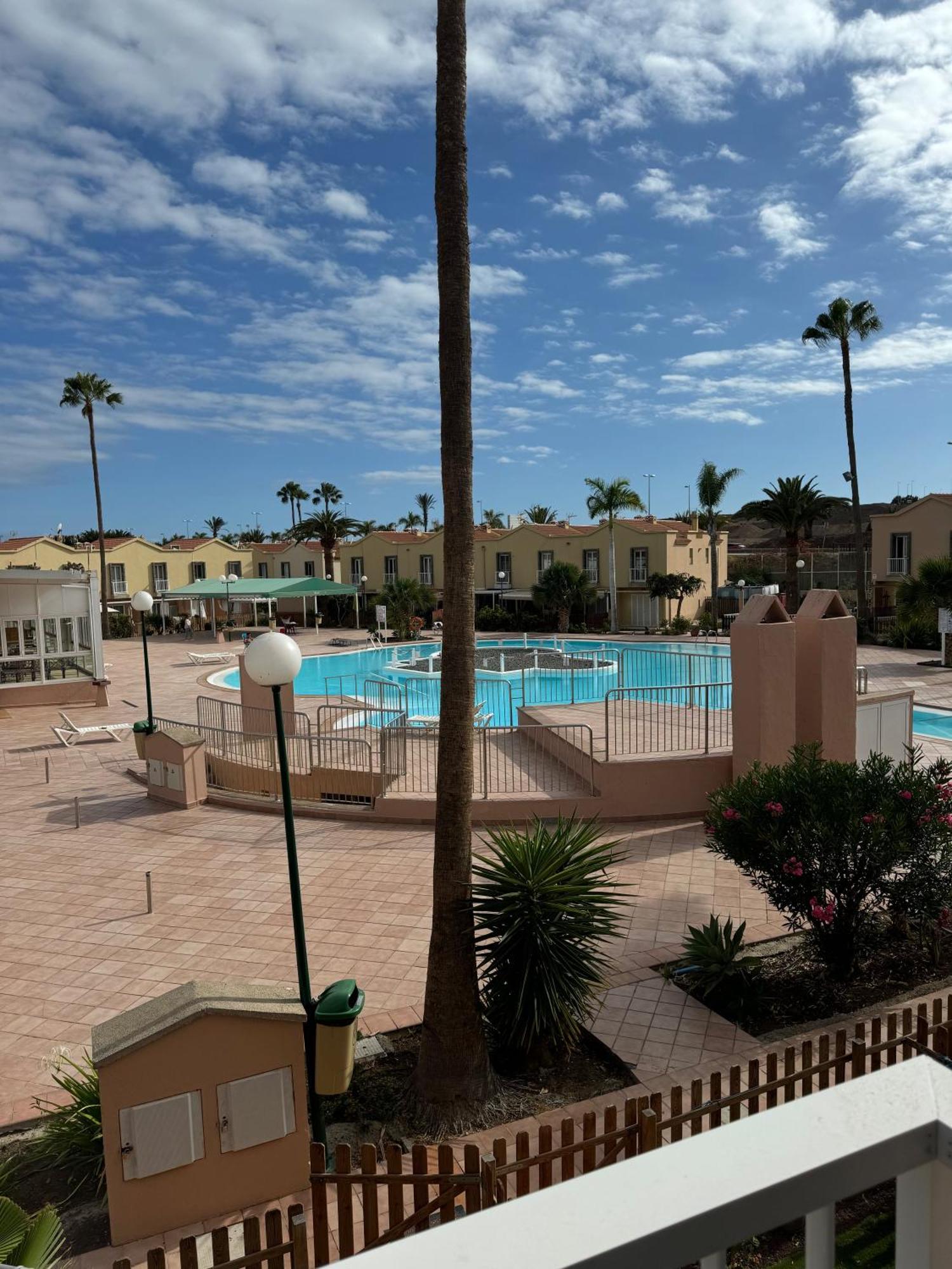809 Oasis Club