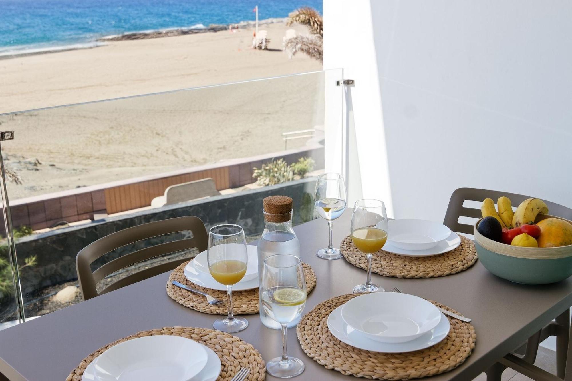 Amapola Moon -nuevo Y Recien Reformado En Primera Linea De Playa Apartment *