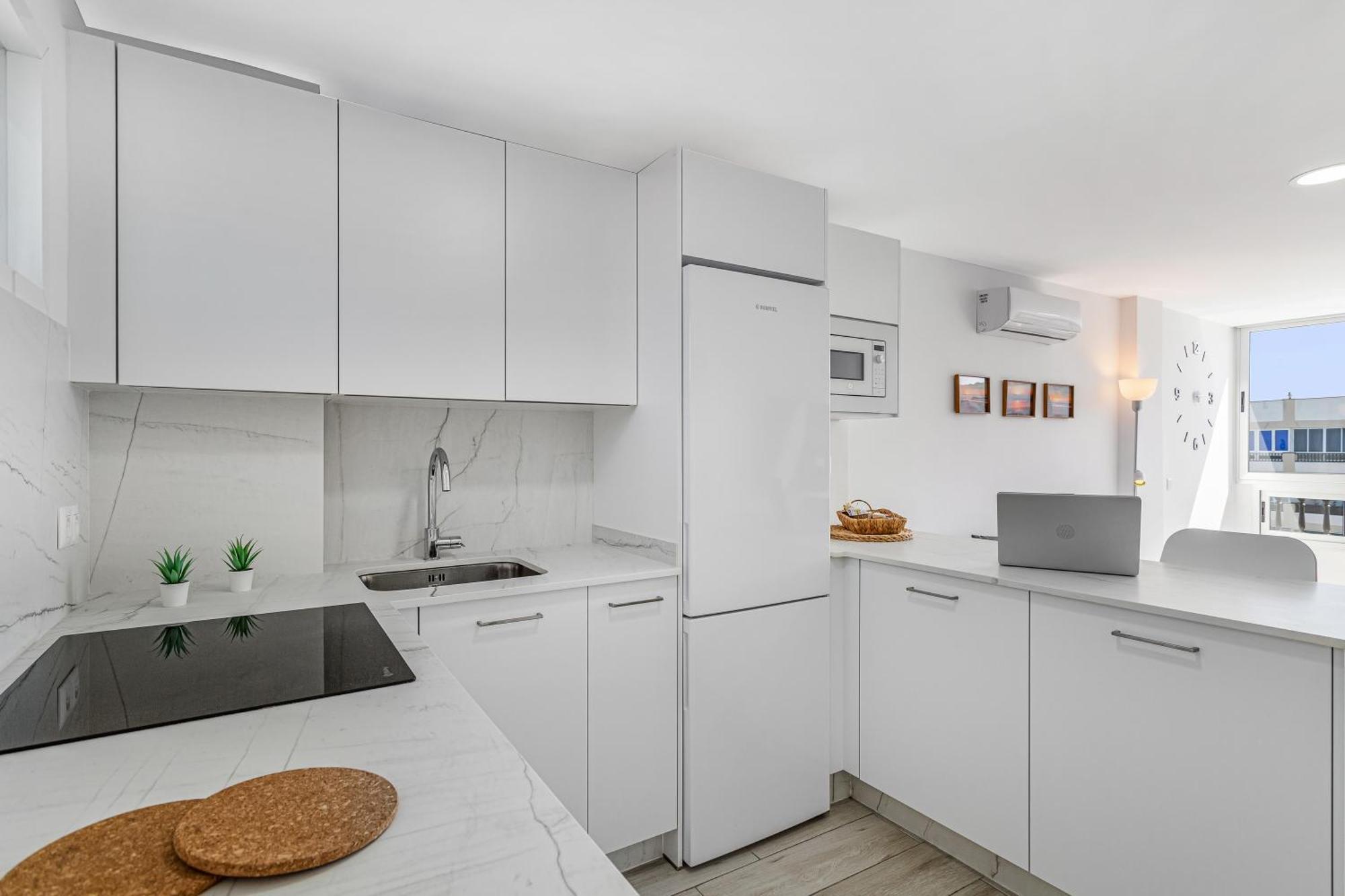 Newly Refurbished Beachfront * San Bartolome de Tirajana (Gran Canaria)