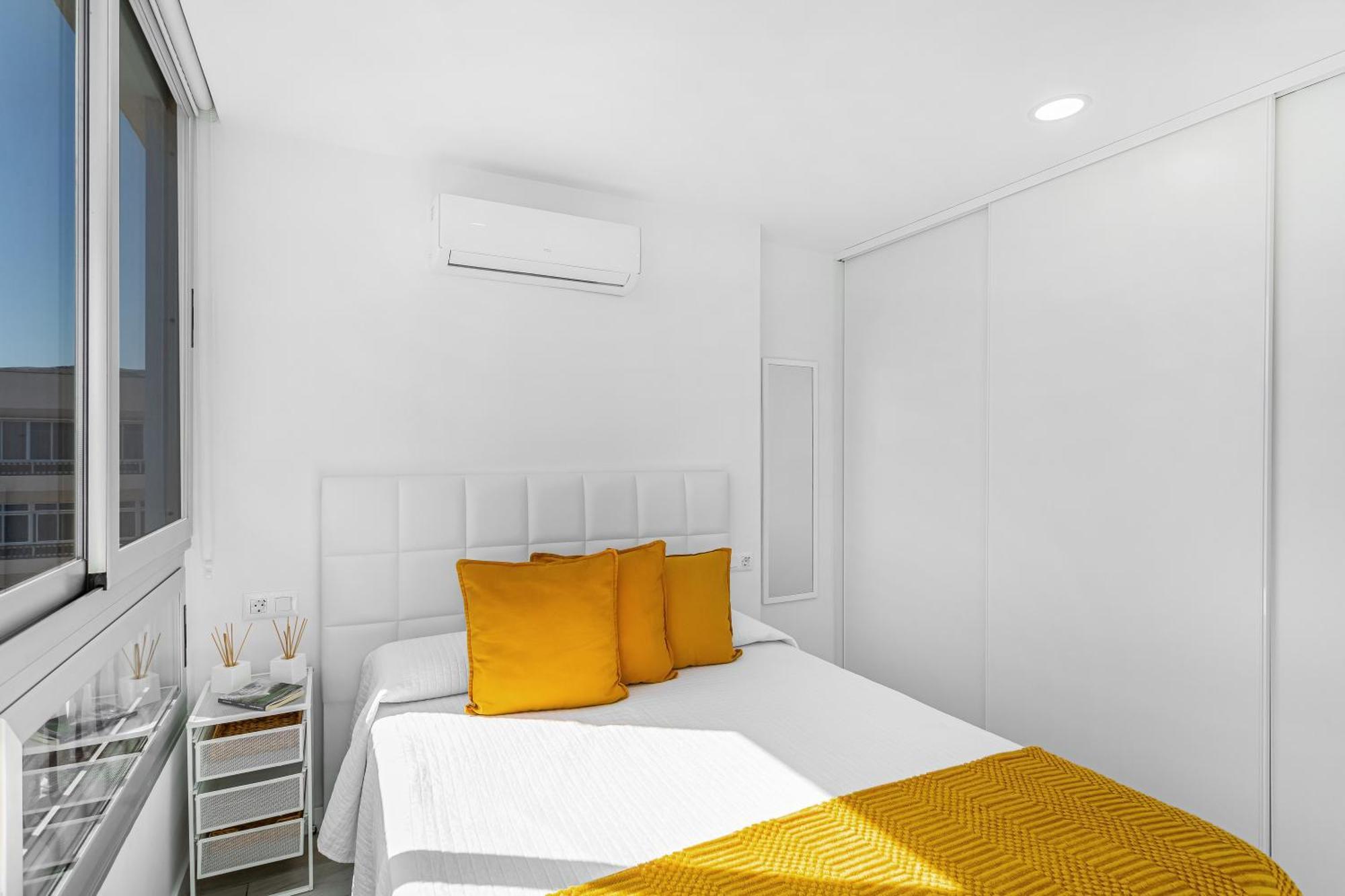 Apartment Newly Refurbished Beachfront San Bartolome de Tirajana (Gran Canaria)