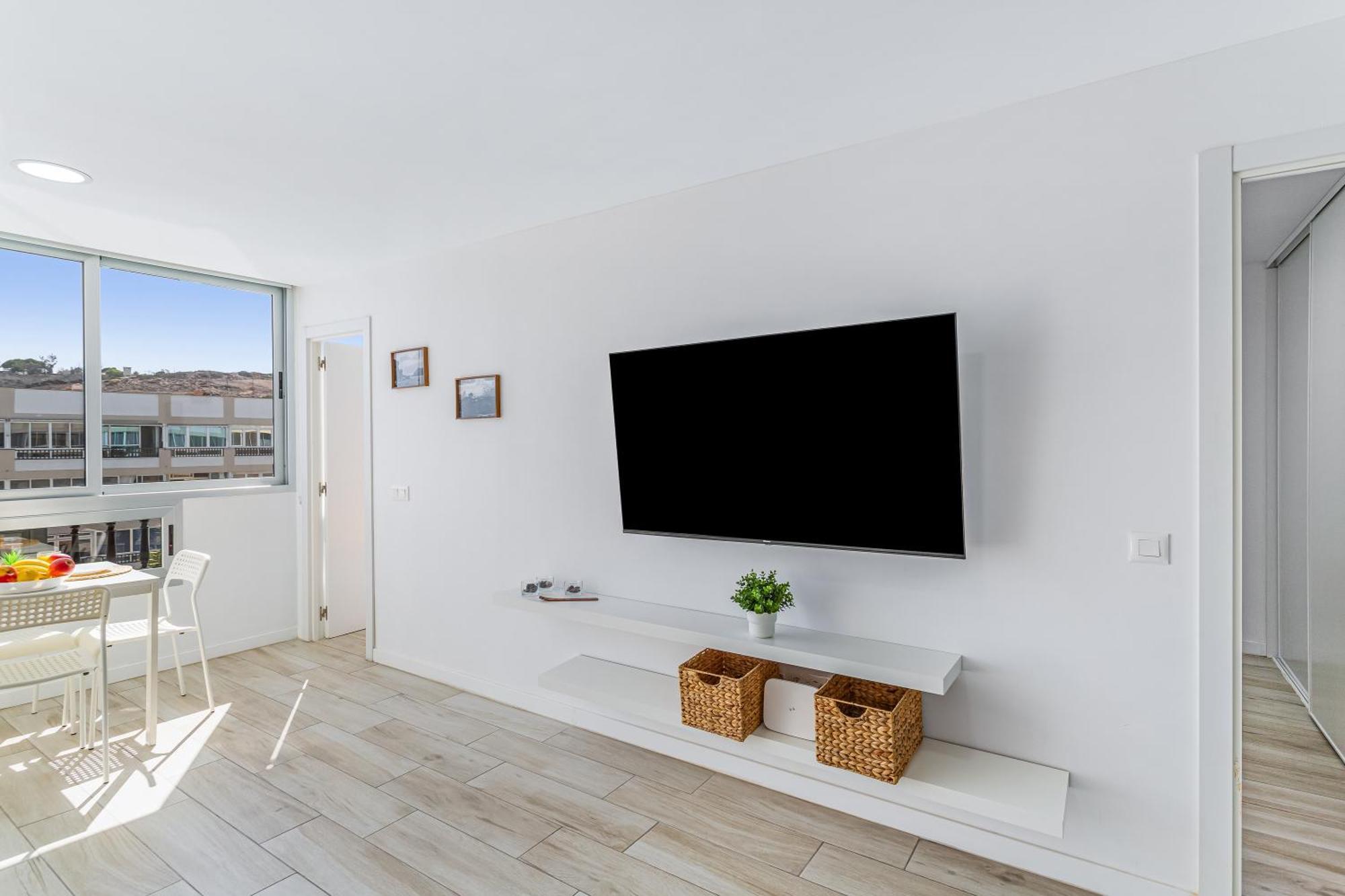 Newly Refurbished Beachfront * San Bartolome de Tirajana (Gran Canaria)