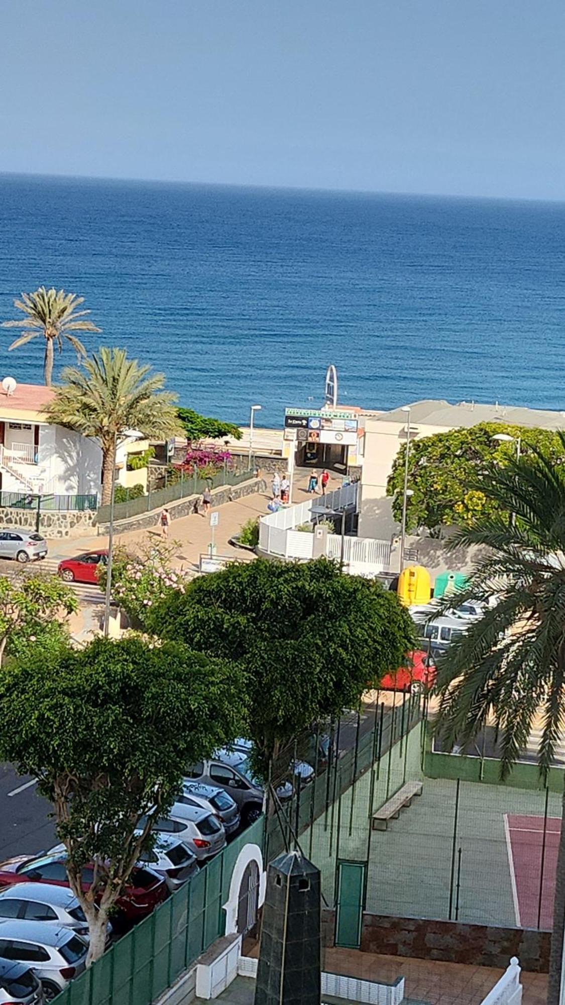 Playa Del Ingles. Al Lado Del Oceano Apartment *