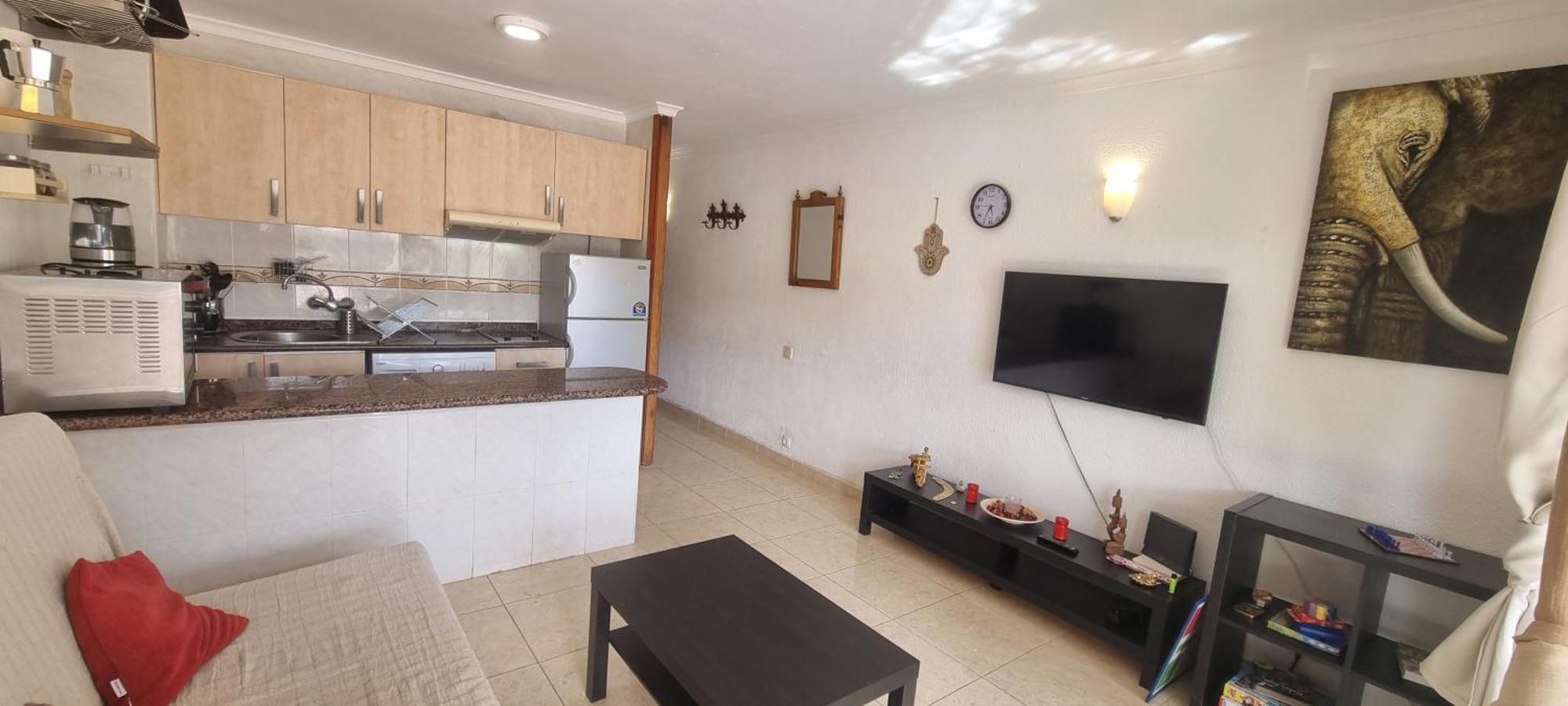 Casa Casey Juncos Ii Apartment