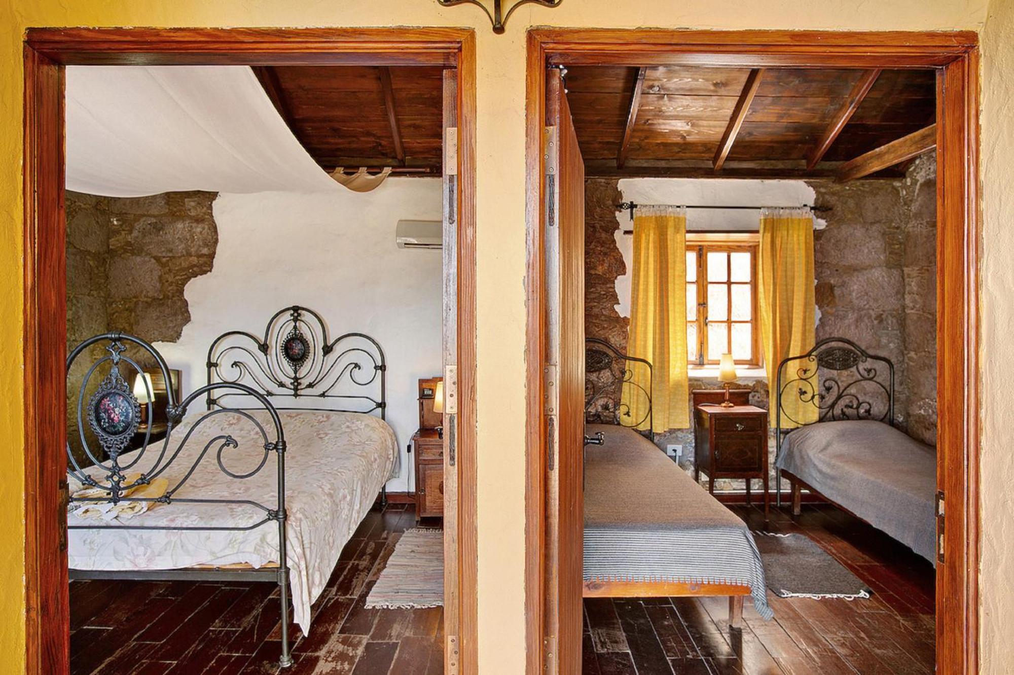 Villa House Sleeps6-parking-garden-pool In Summer-pet