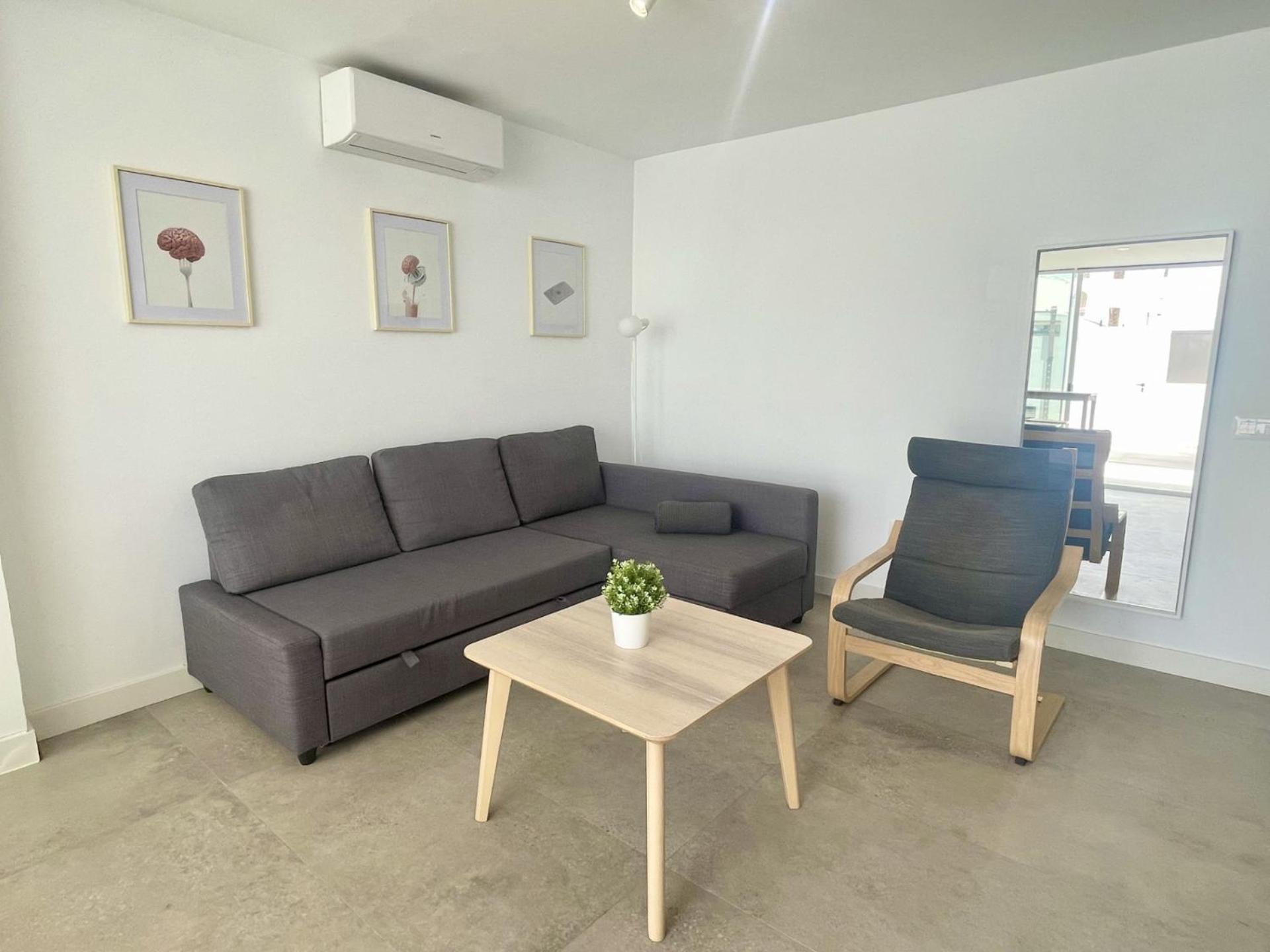 Apartment Hachi Place *