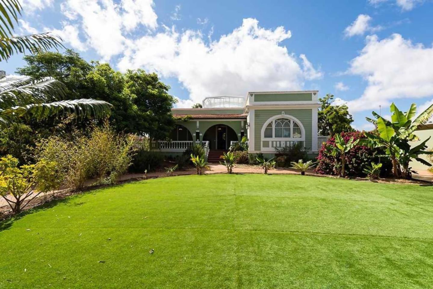 Villa Amplia De Lujo Con Piscina Climatizada *