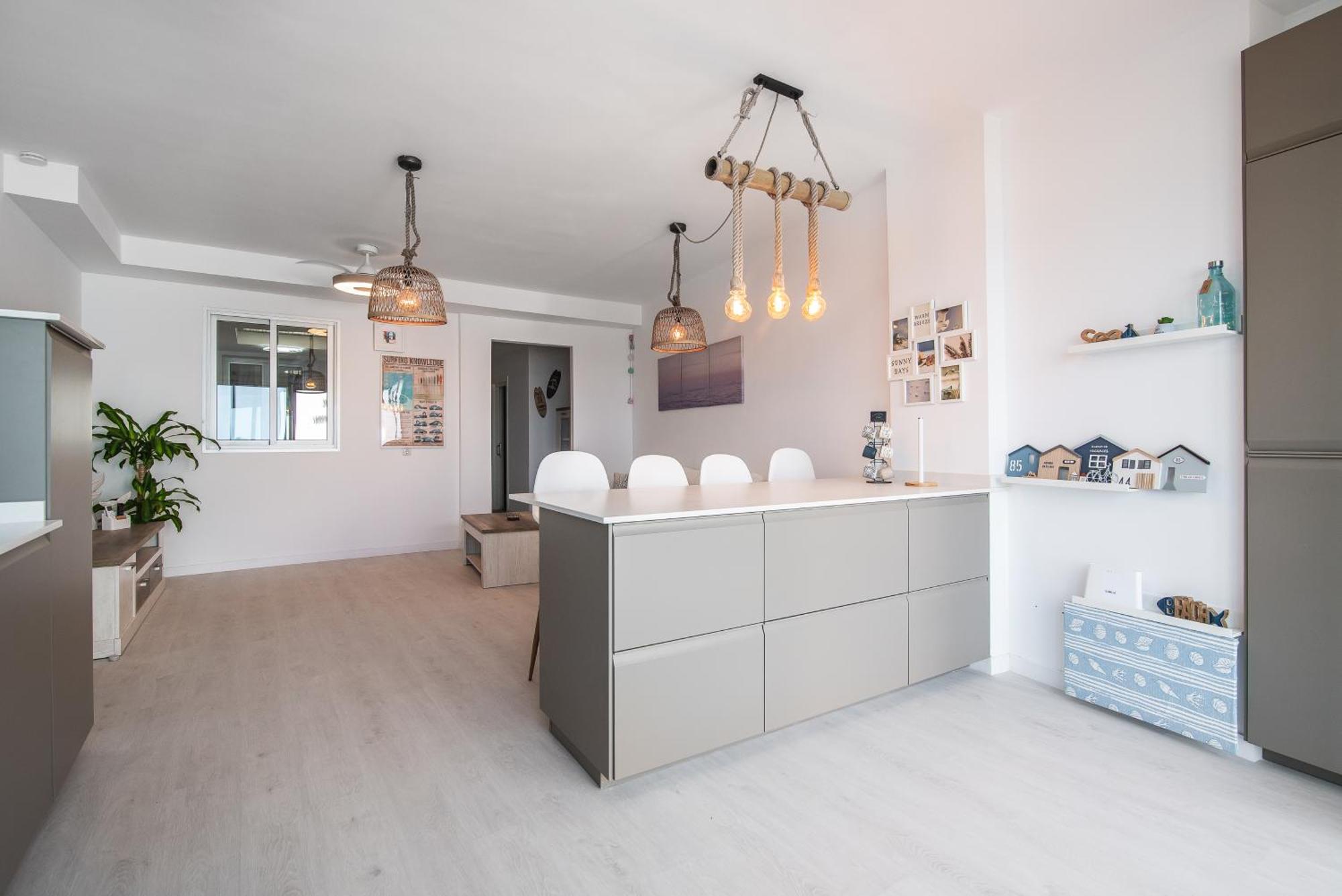 Appartamento Home2book Beachy Vibes Sea Side Apartment, Guia *