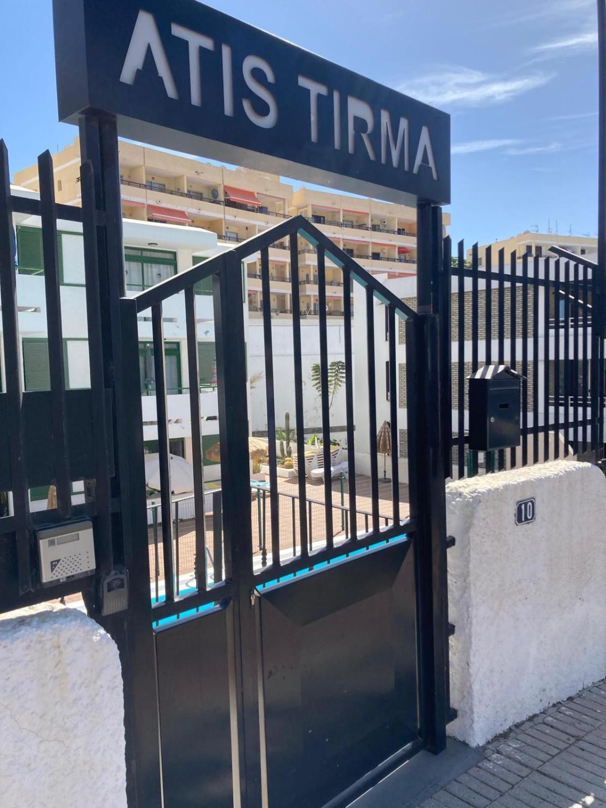Tirma Red Apartment