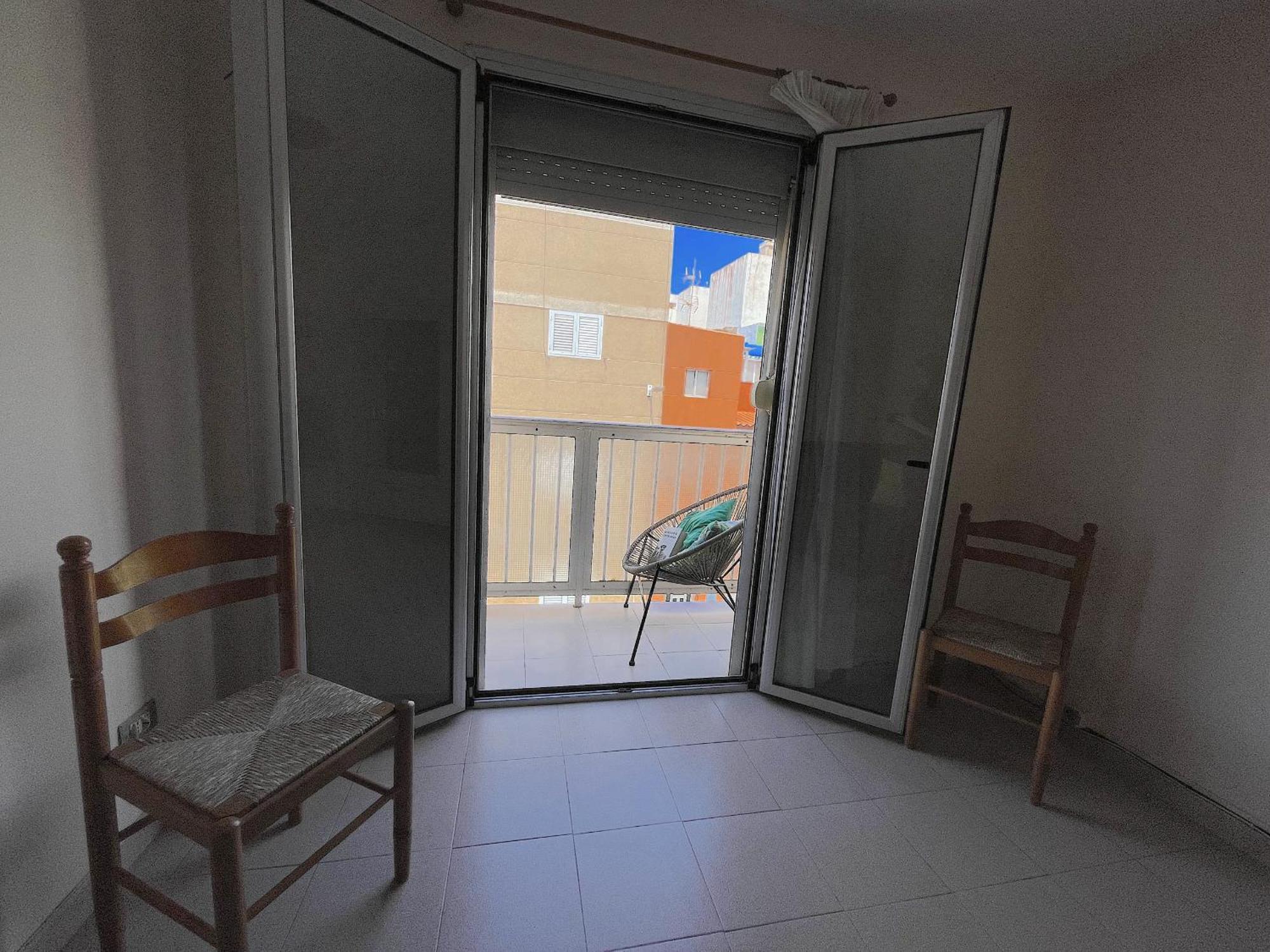 Exclusivo Muy Cerca De La Playa De Con Balcon *