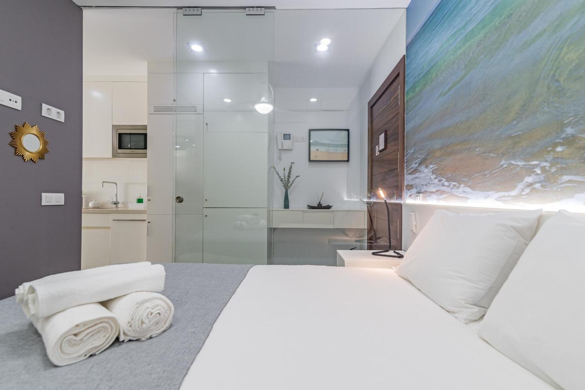 Home2book Playa Chica Dream Apt, Palmas Center *