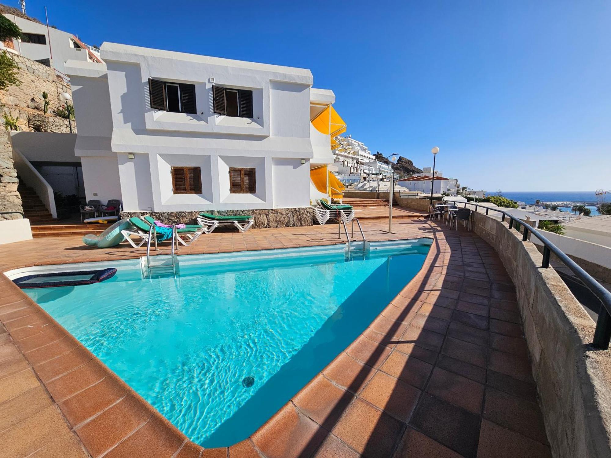 Modern With Sea View Nearby The Apartment *