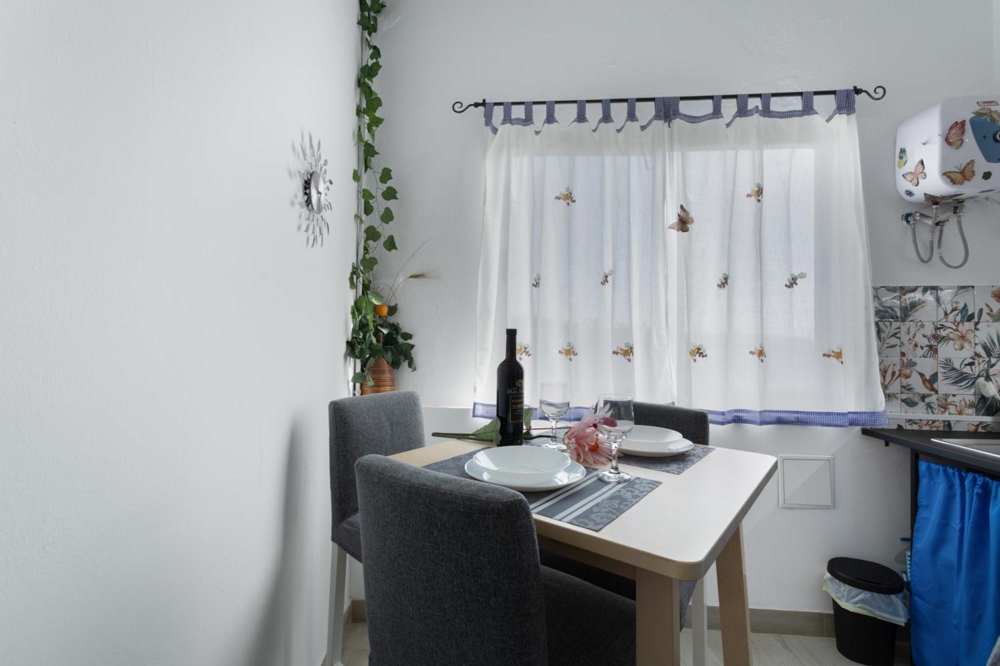 Apartment Monica Aguimes