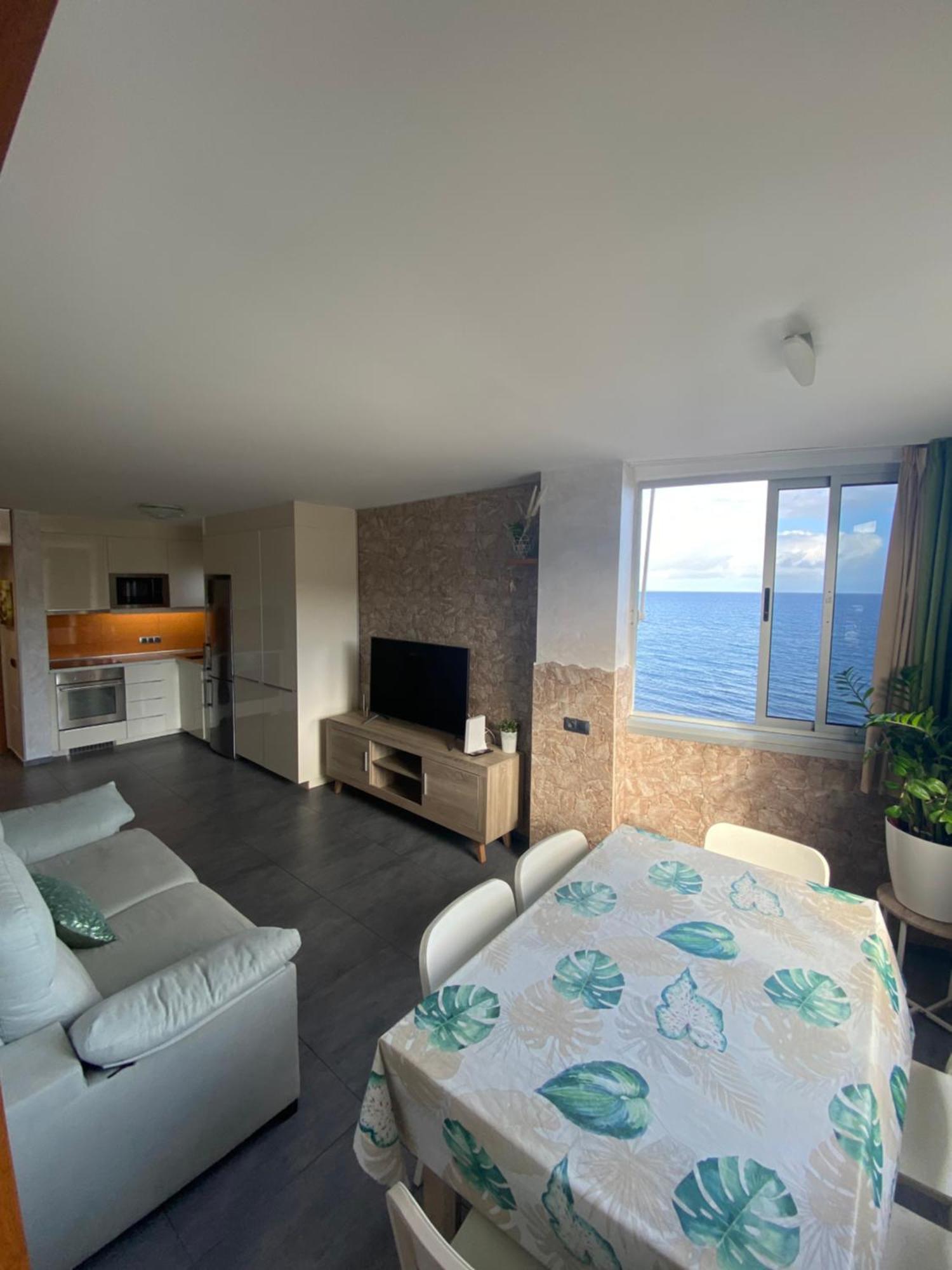 Seaside In Playa Del Aguila