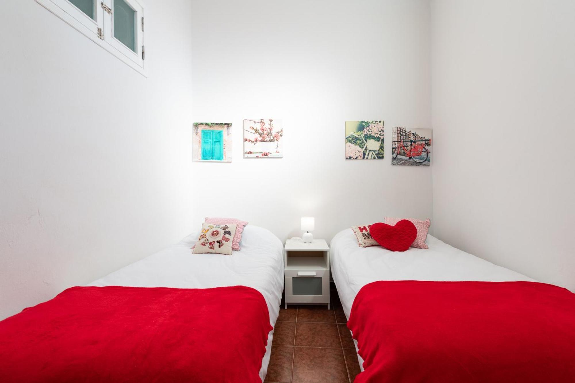 Balcony Spacious 2br Historic Center