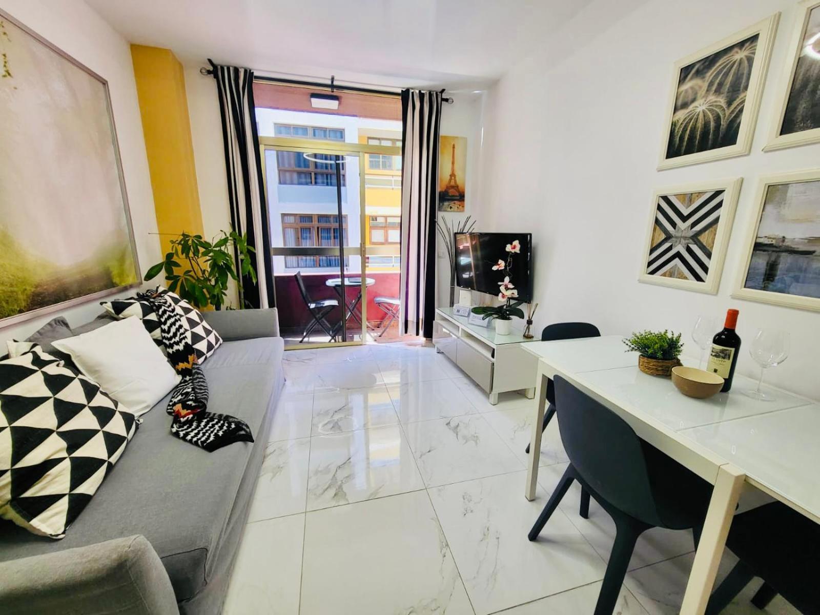 New 2 Bedrooms Gold Flat At Canteras With Balcony And Free Parking Apartamento