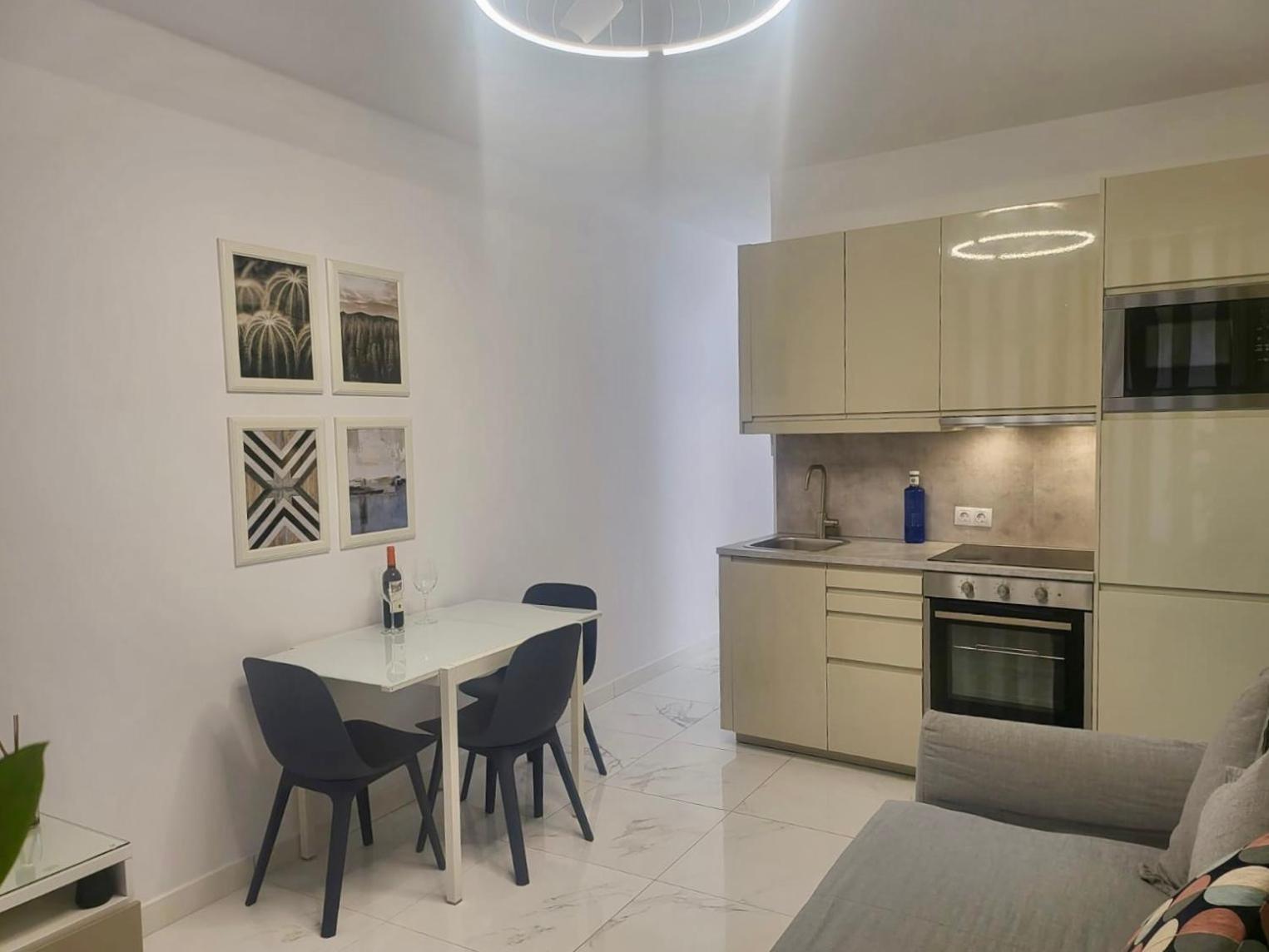 New 2 Bedrooms Gold Flat At Canteras With Balcony And Free Parking Apartamento